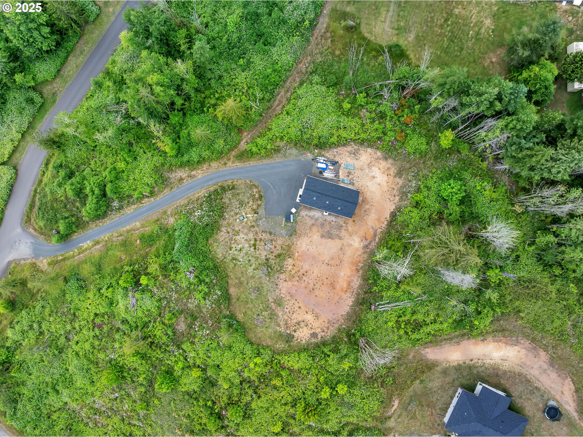 215 STEWART DR