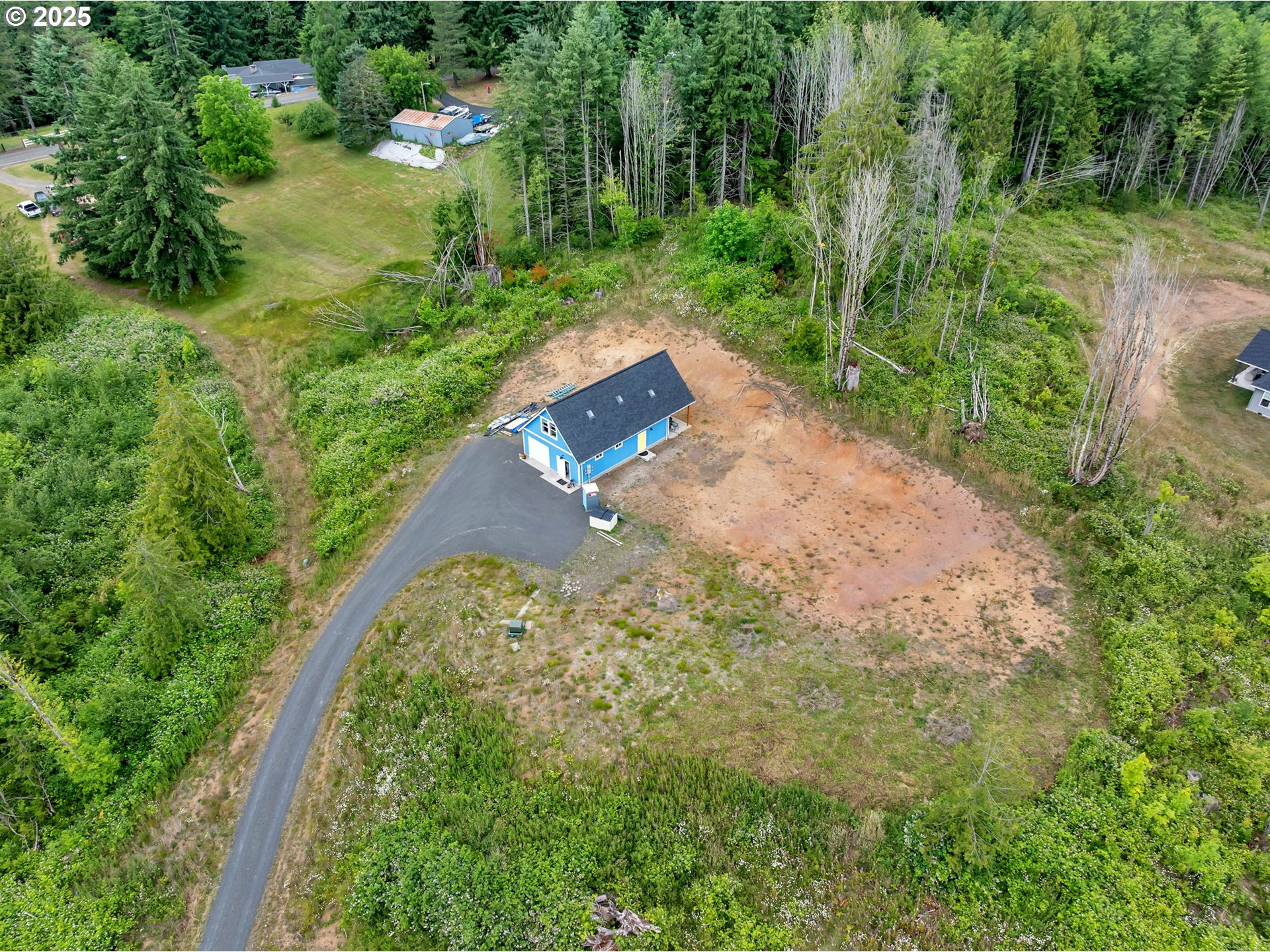 215 STEWART DR