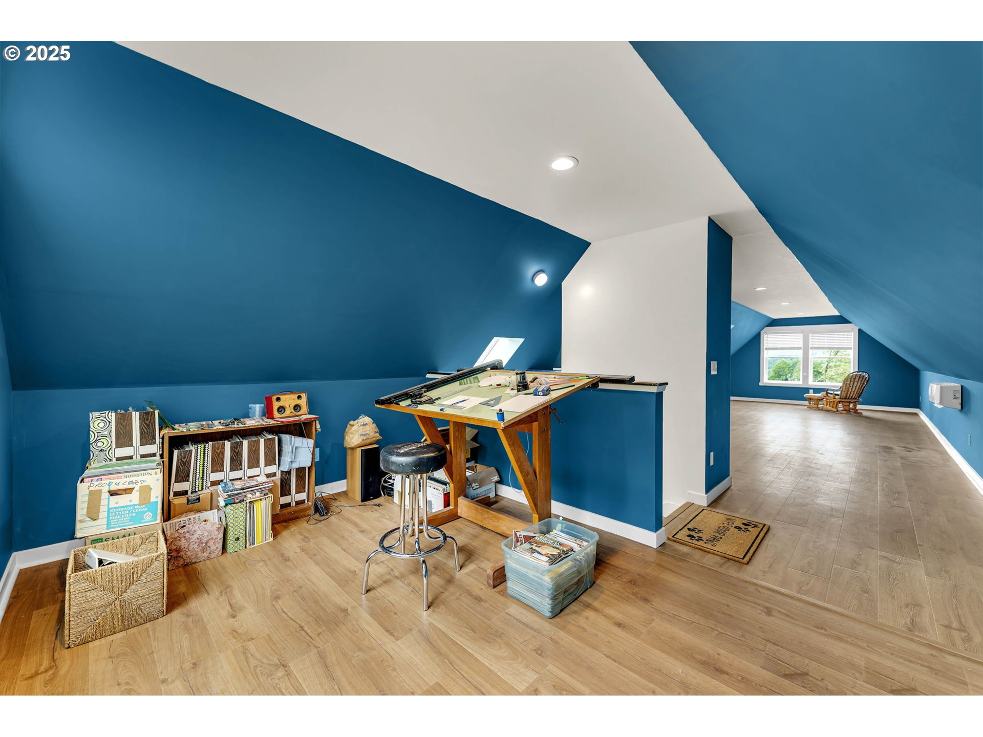 215 STEWART DR