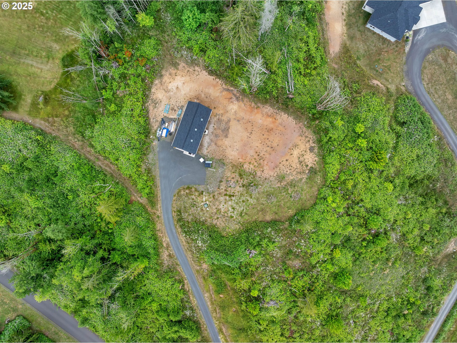 215 STEWART DR