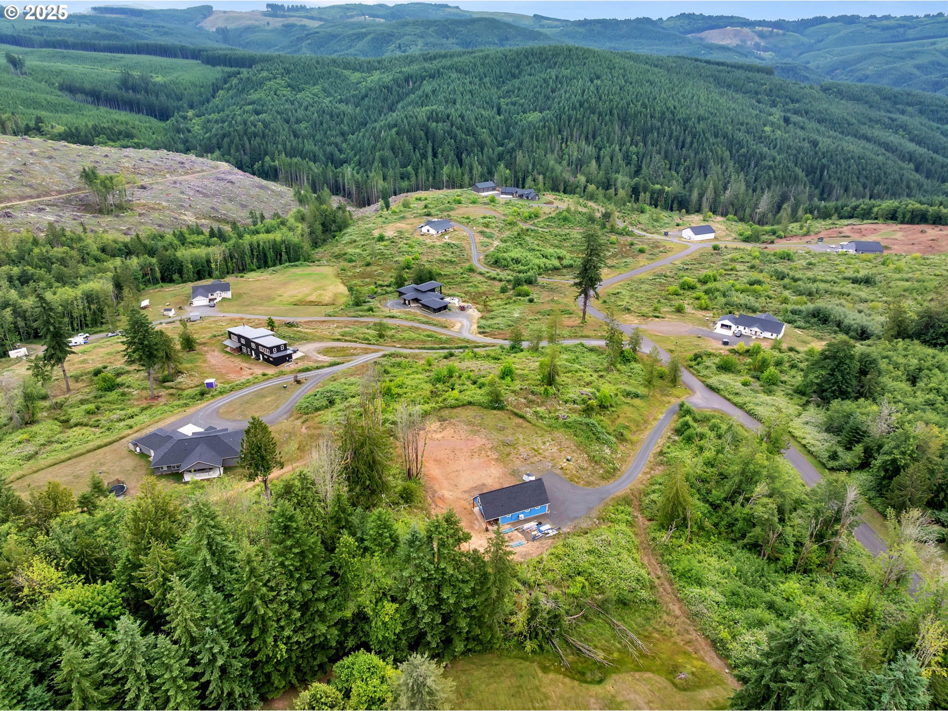 215 STEWART DR