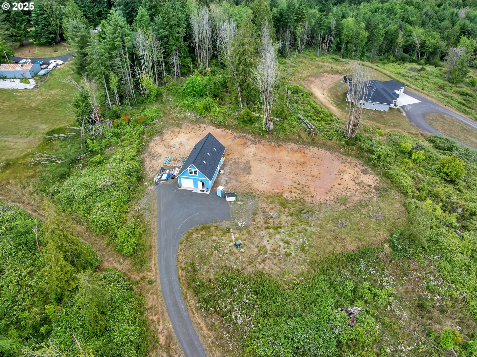 215 STEWART DR