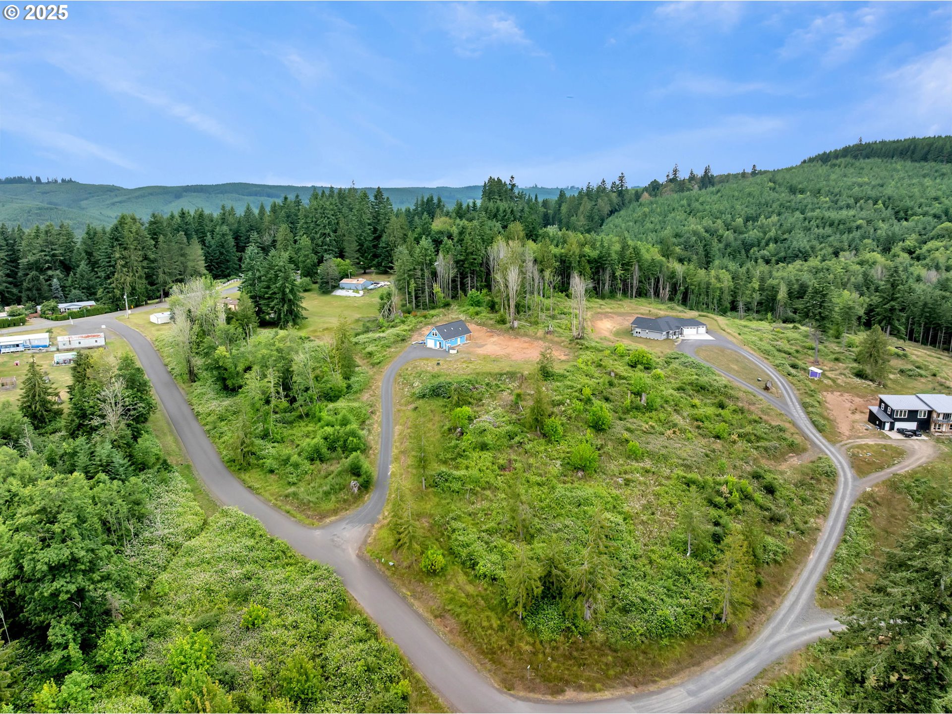 215 STEWART DR