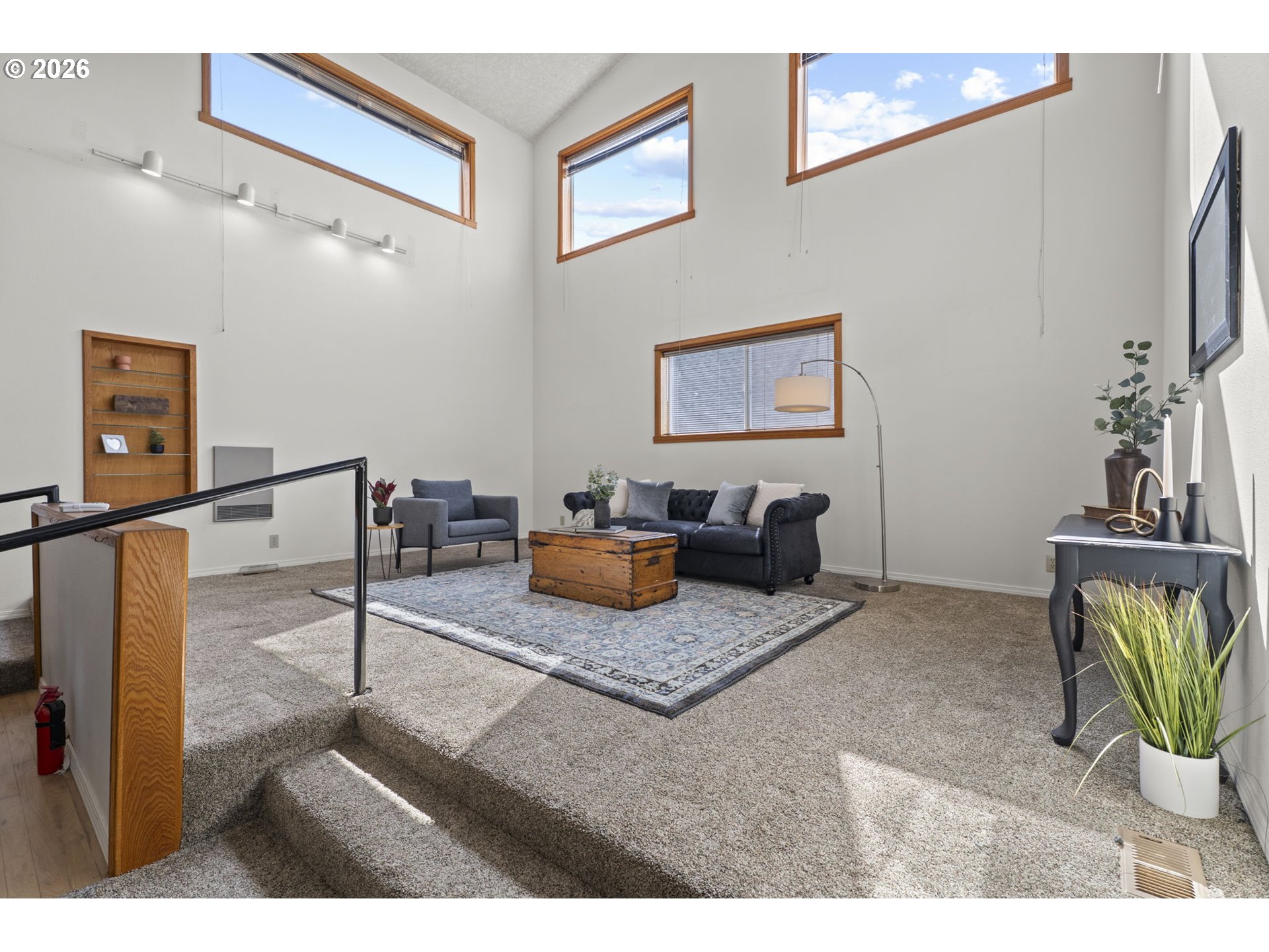 327 36TH ST