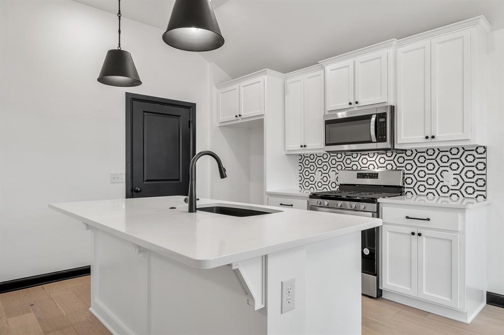 11208 NW 135th Street