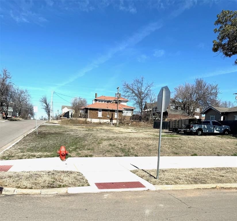 1219 NW 8th Street