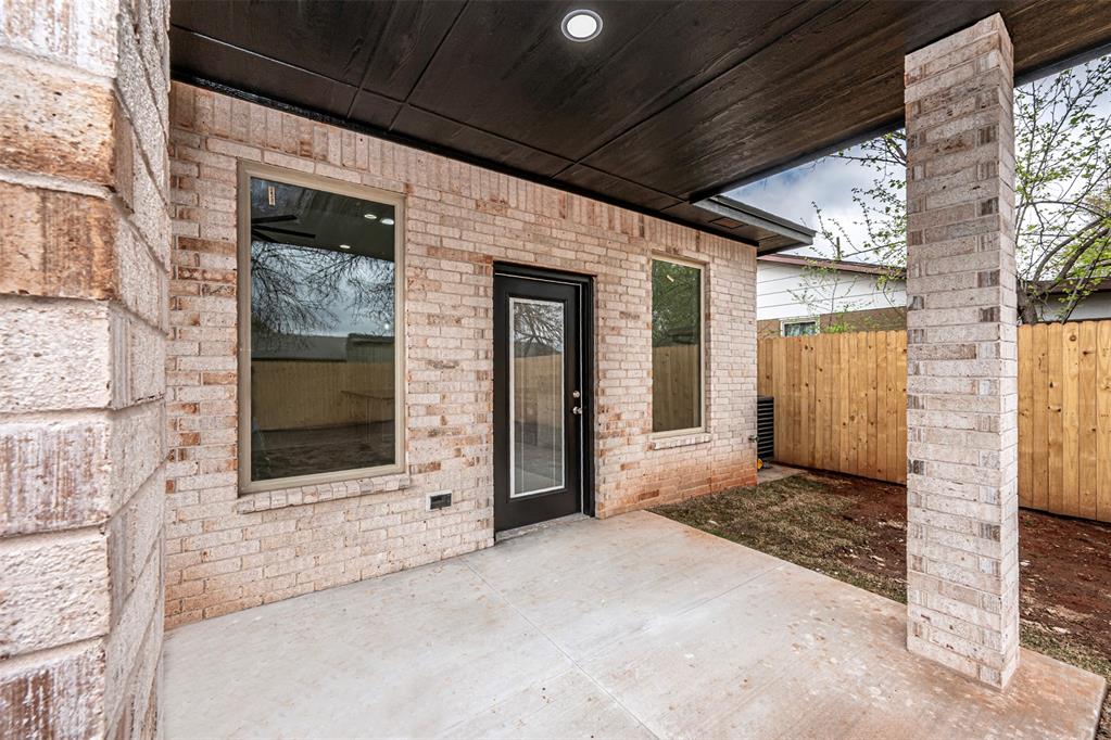 5104 S Kathy Drive