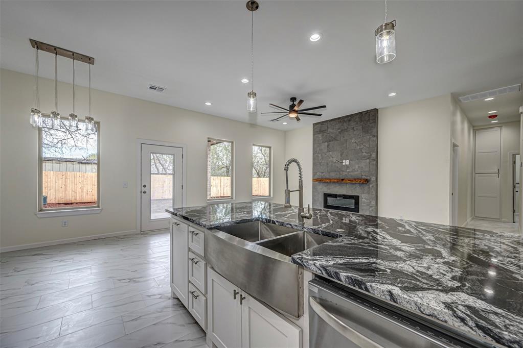 5104 S Kathy Drive