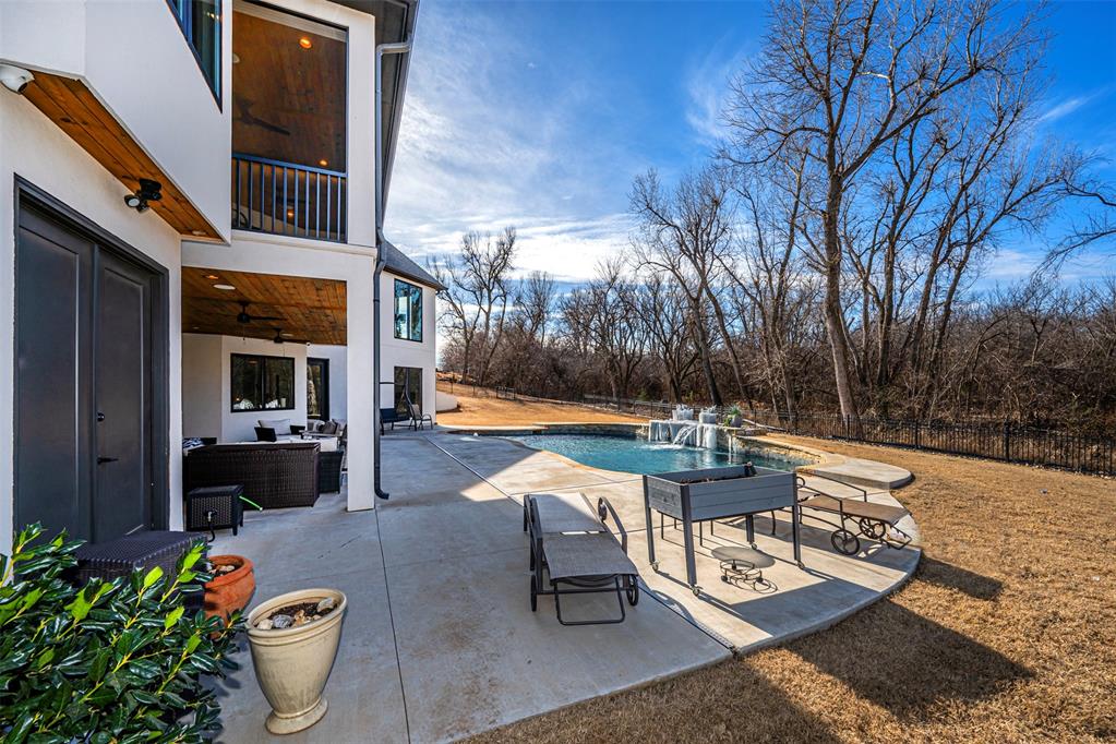 2313 Stonemill Court