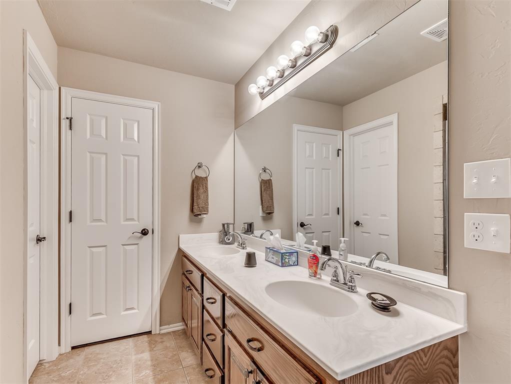 4600 Oasis Lane
