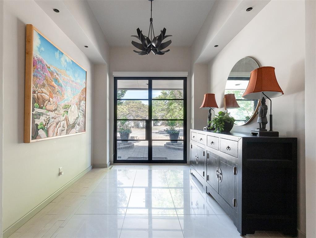 824 Mockingbird Lane