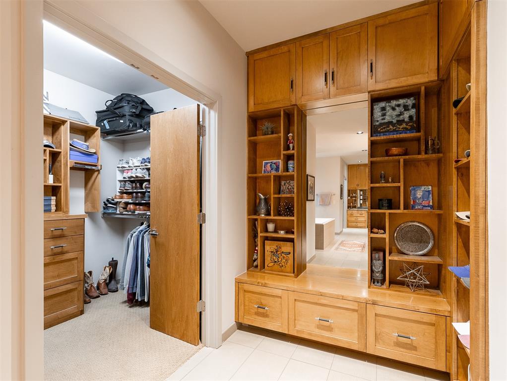 824 Mockingbird Lane