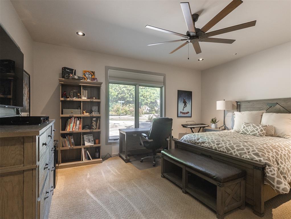 824 Mockingbird Lane