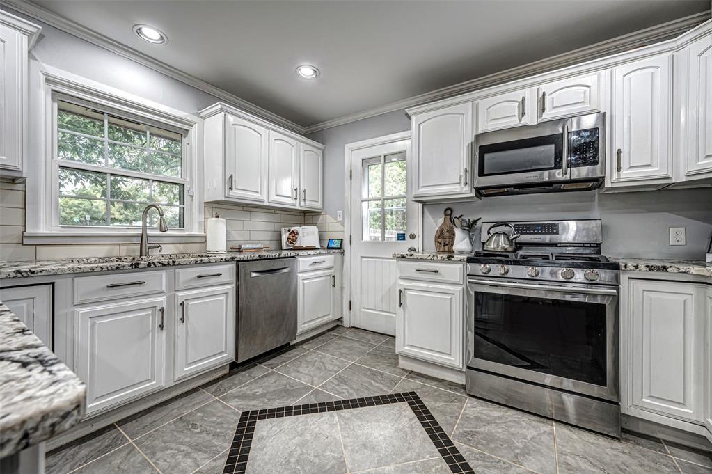 3221 NW 65th Street