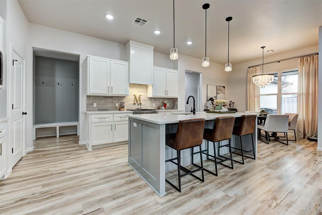 7204 NW 152nd Street