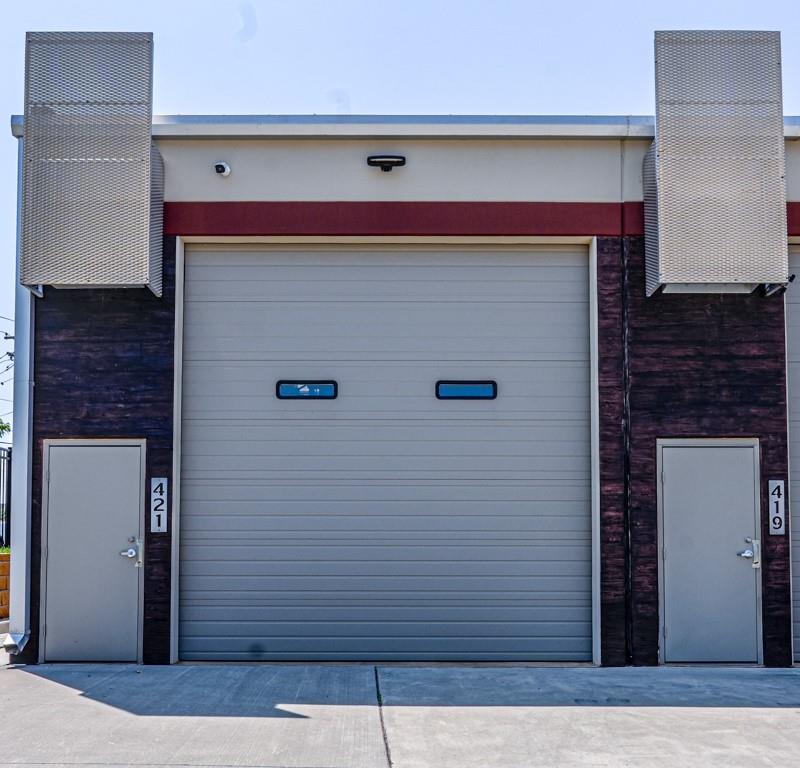 3200 Technology Drive Unit: 421