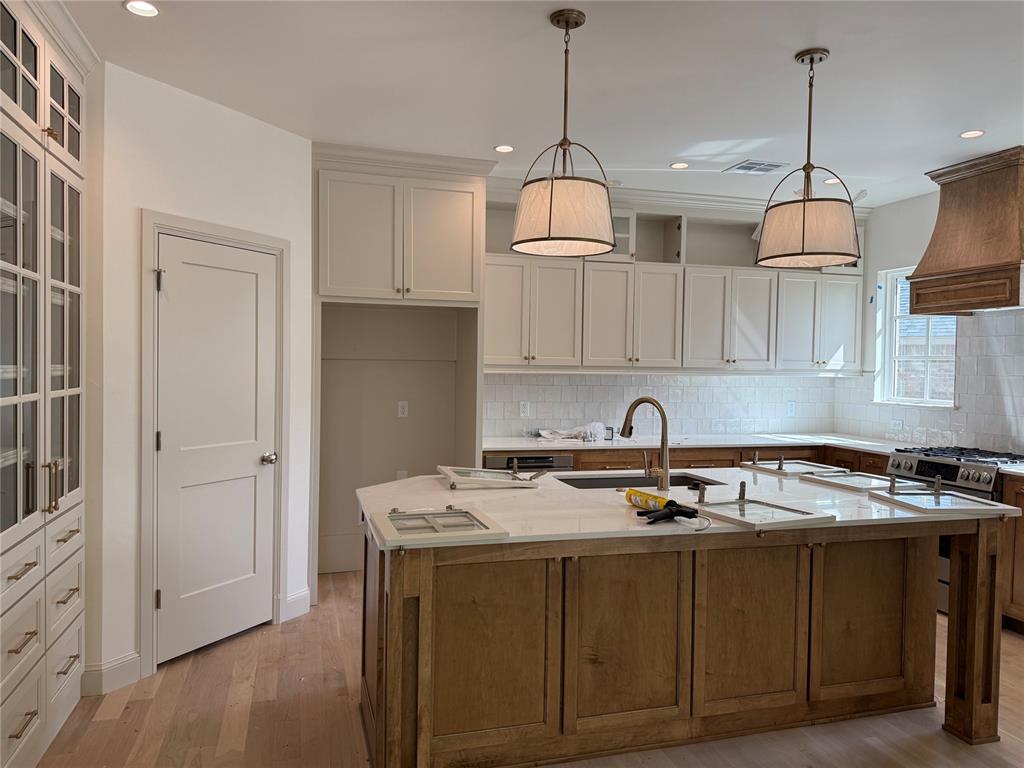 3332 Cafe Corner Way