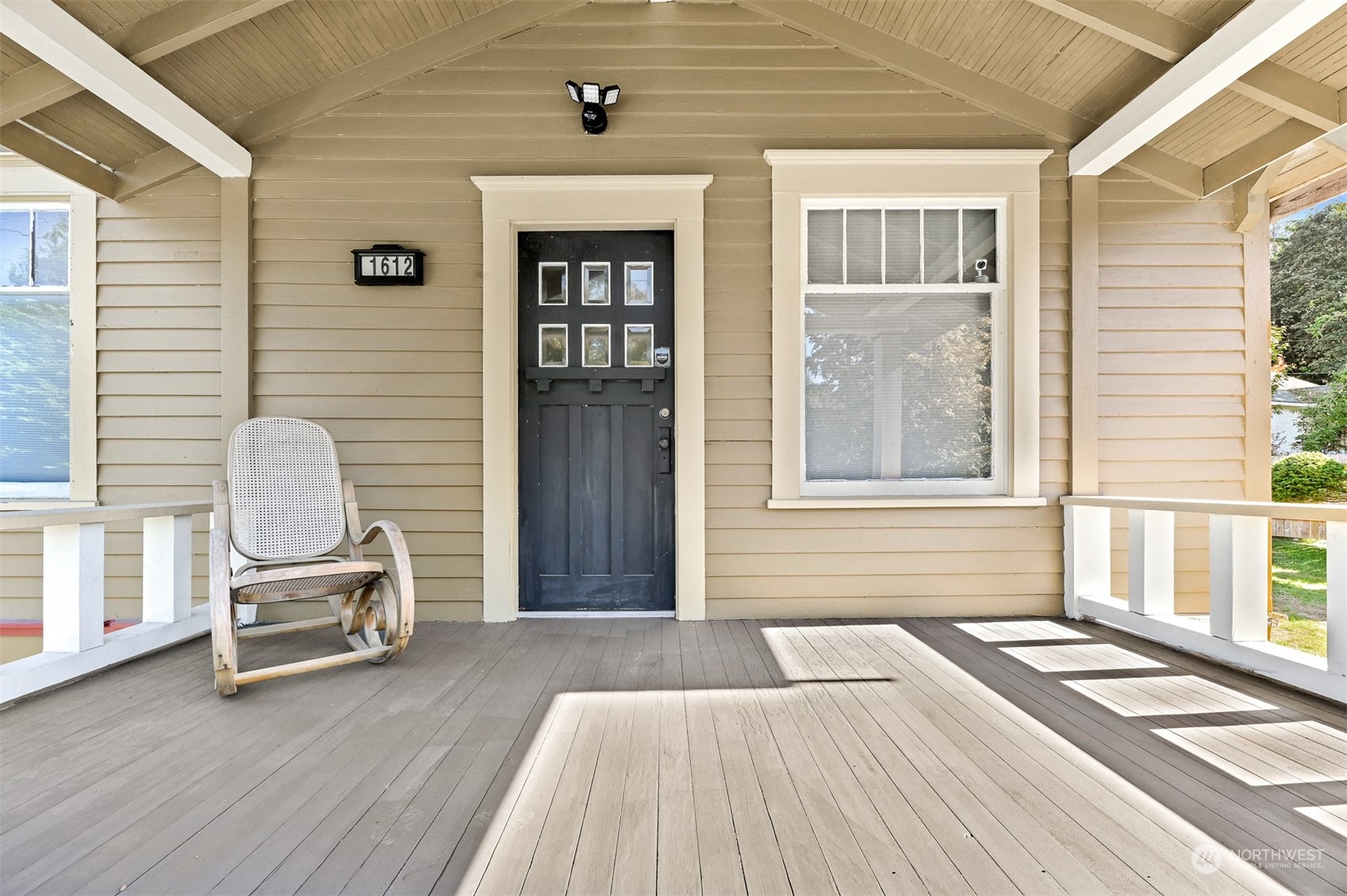 1612 Electric Avenue