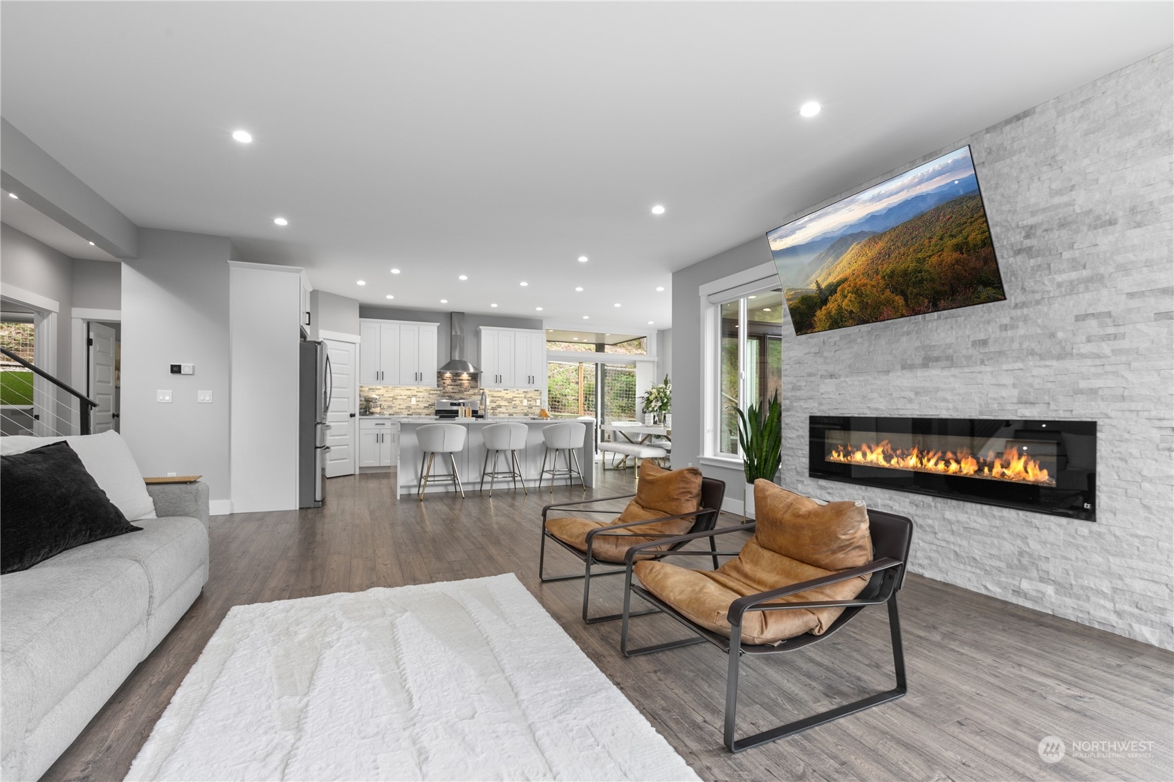 135 Windward Drive