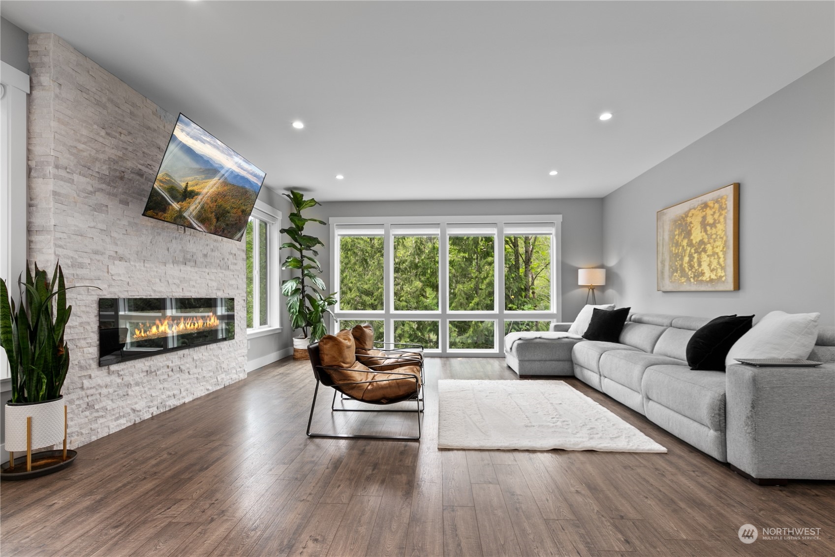 135 Windward Drive
