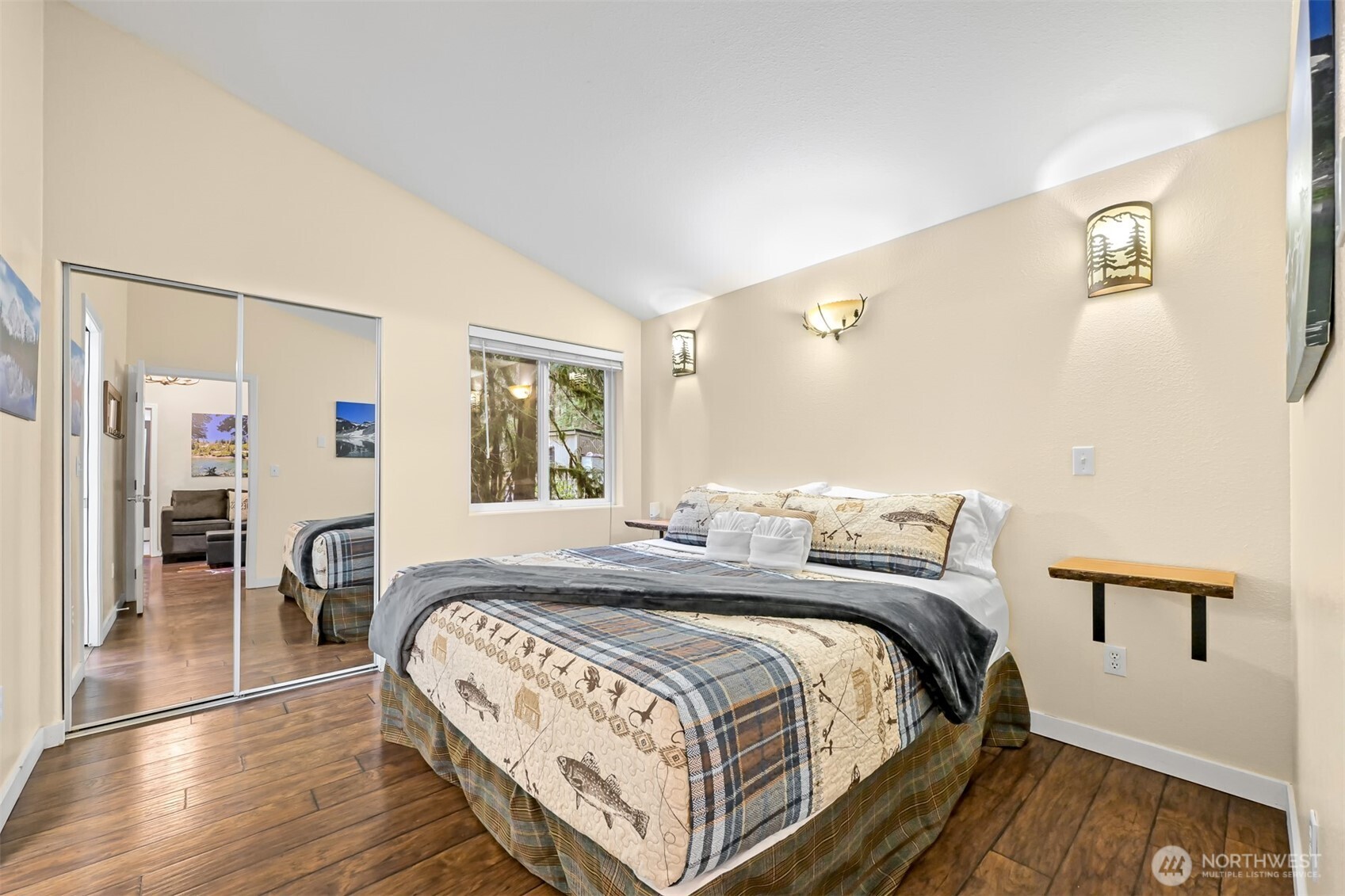 7419 Canyon View Drive