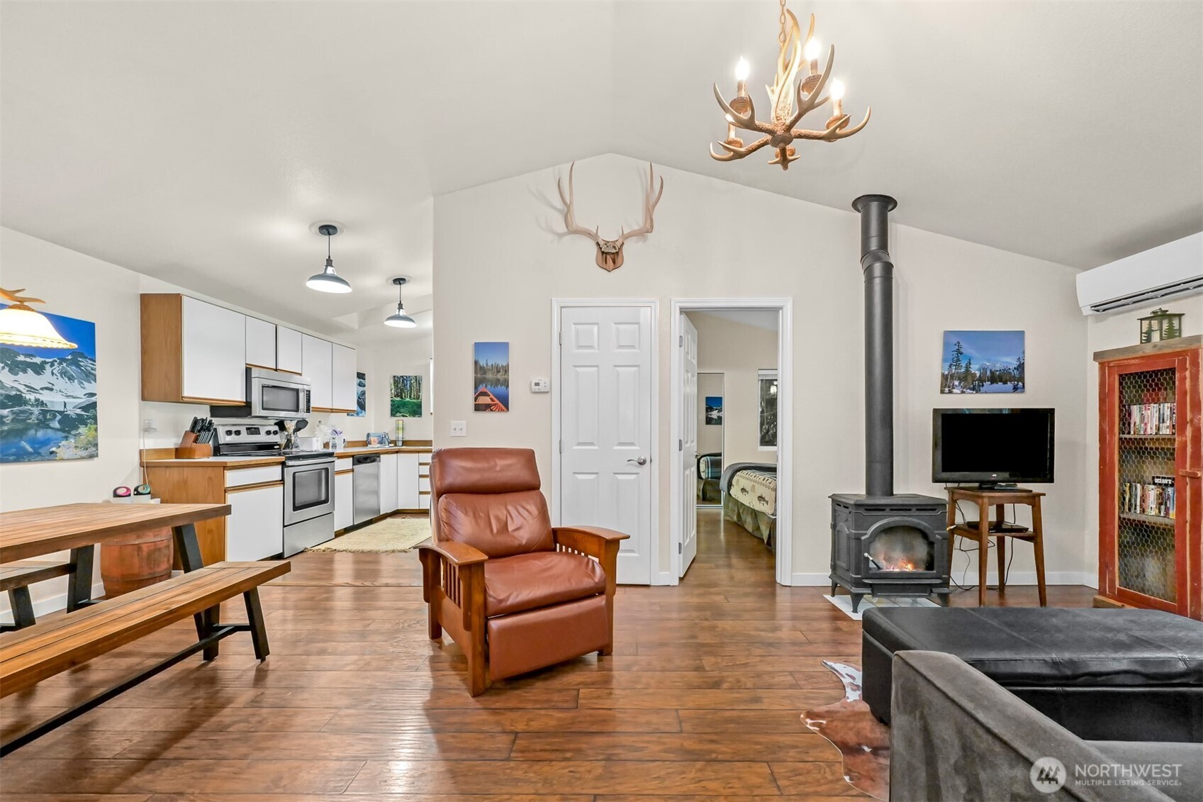 7419 Canyon View Drive