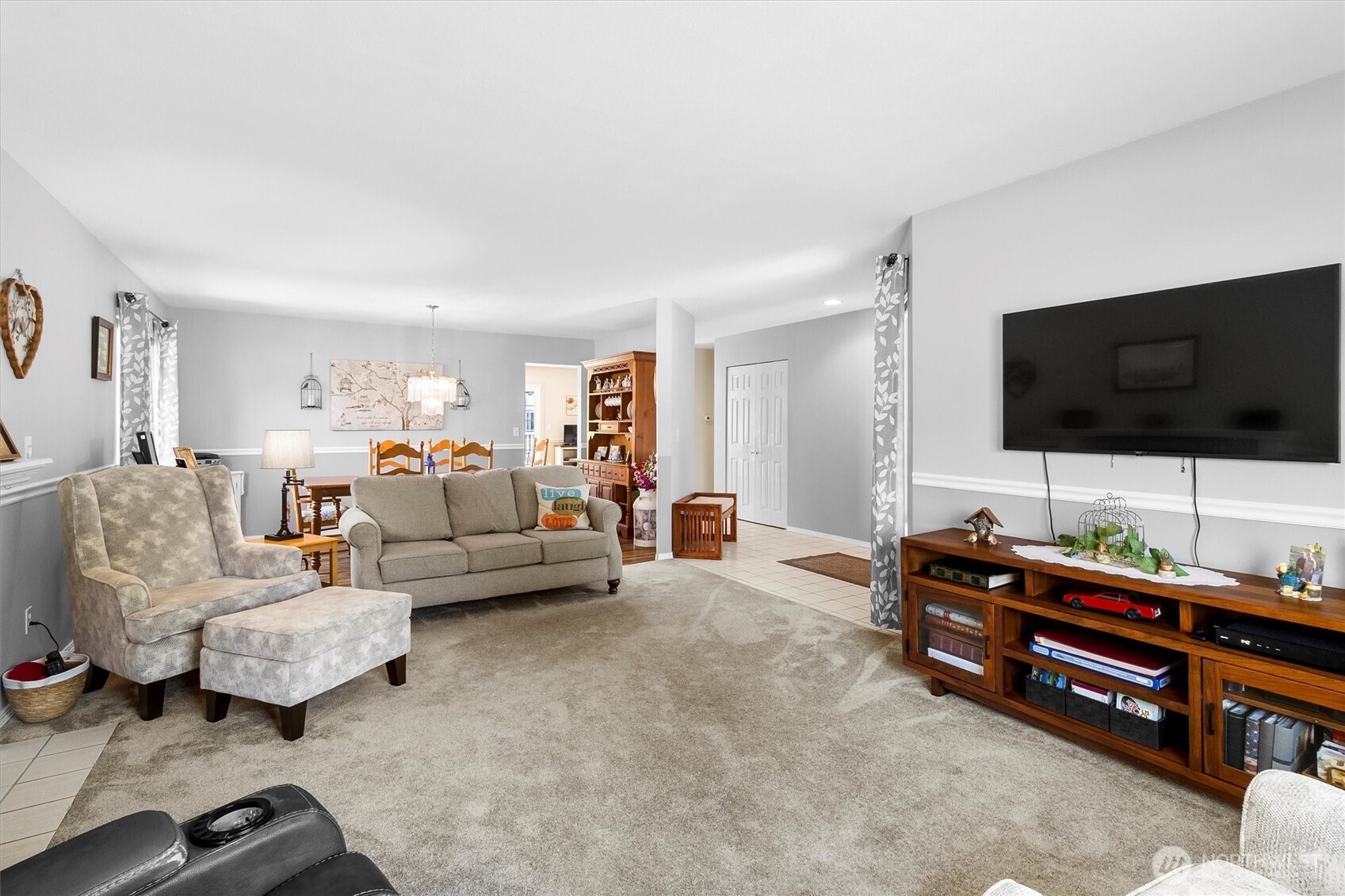 6210 Parkland Way