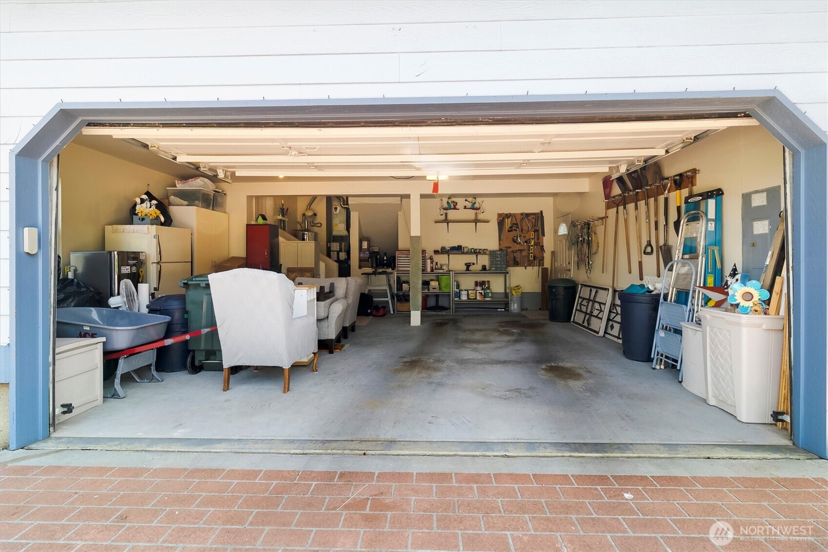 6210 Parkland Way