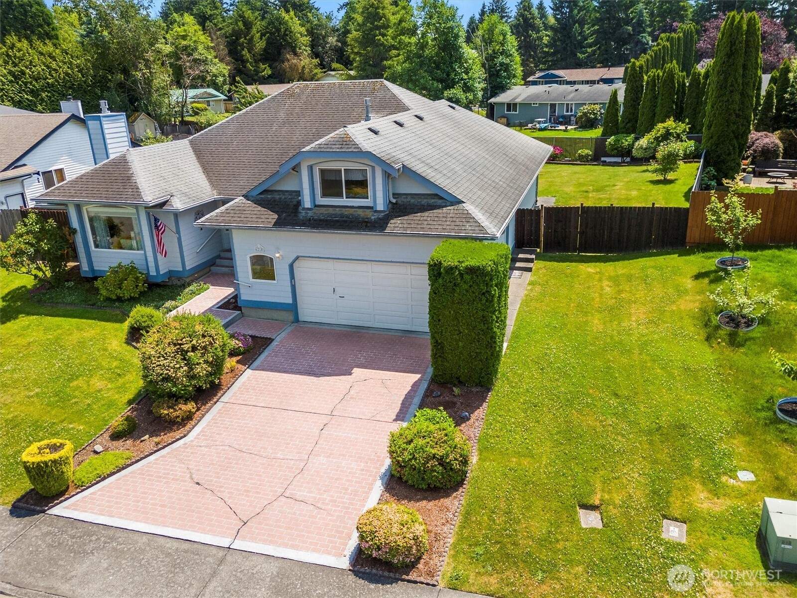 6210 Parkland Way