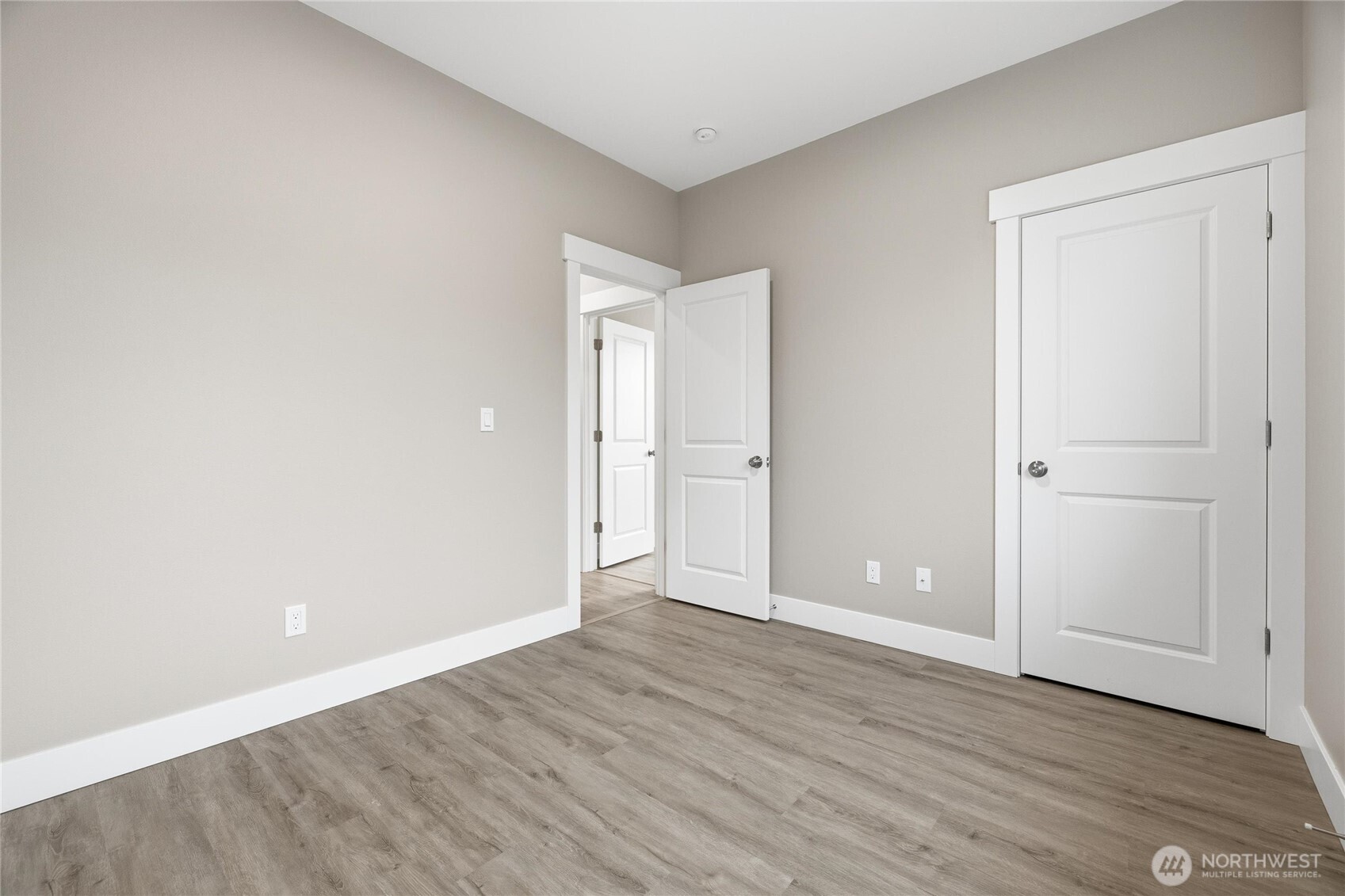 6473 Watson Loop