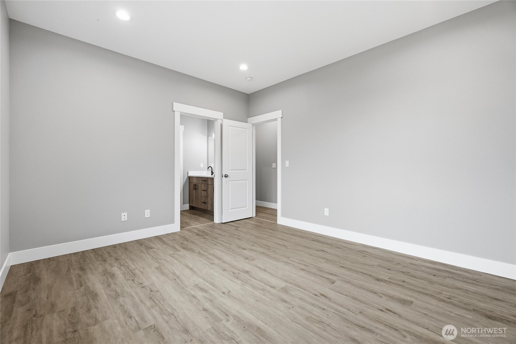 6473 Watson Loop