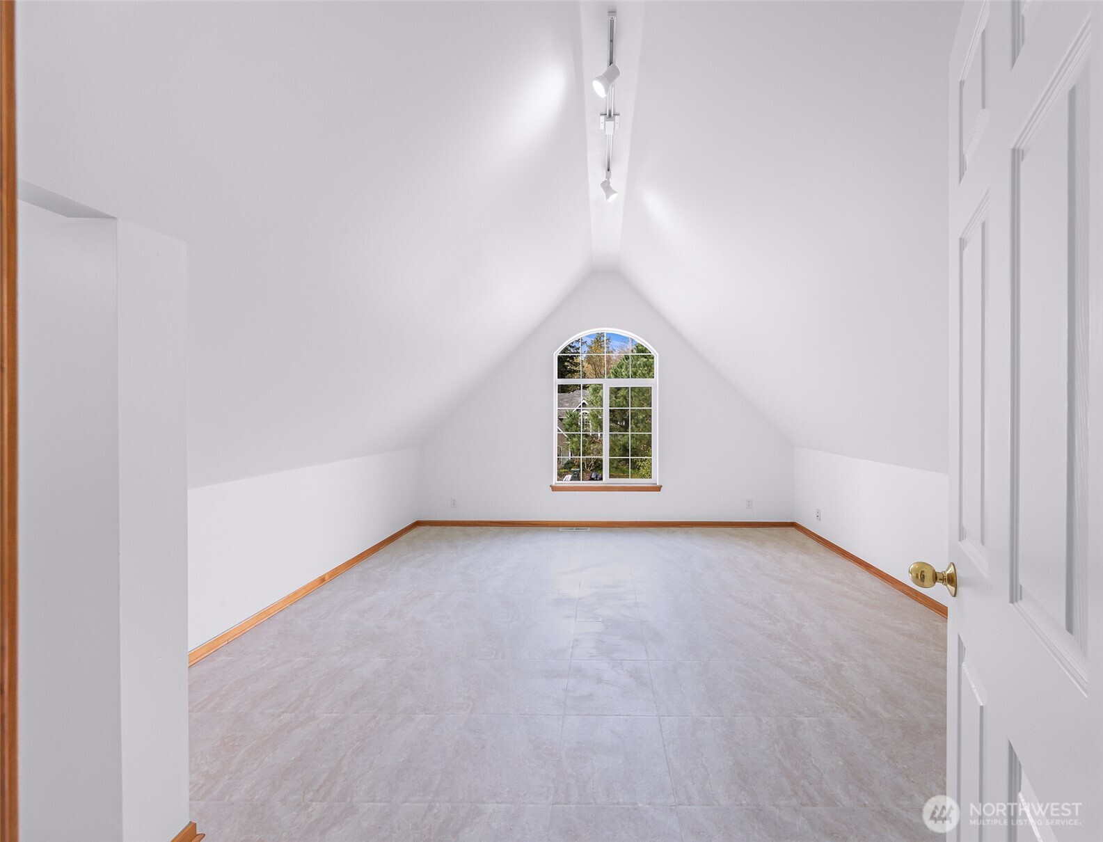 629 Arroyo Lane