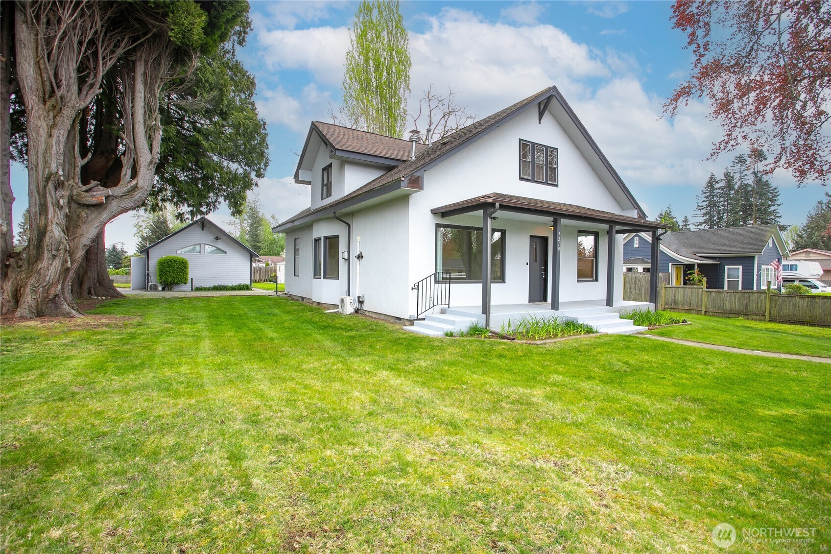 1218 Mitchell Ave