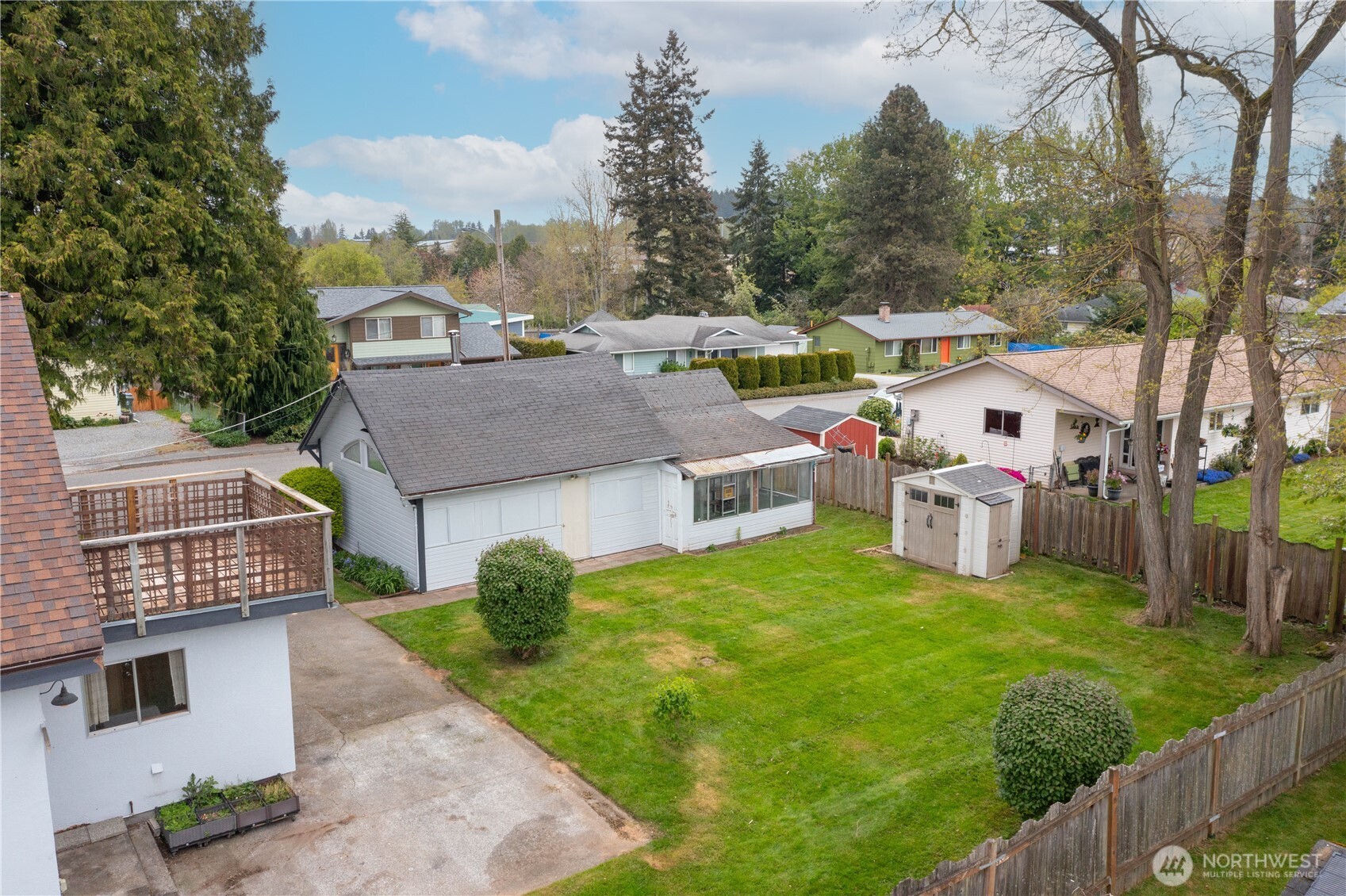 1218 Mitchell Ave