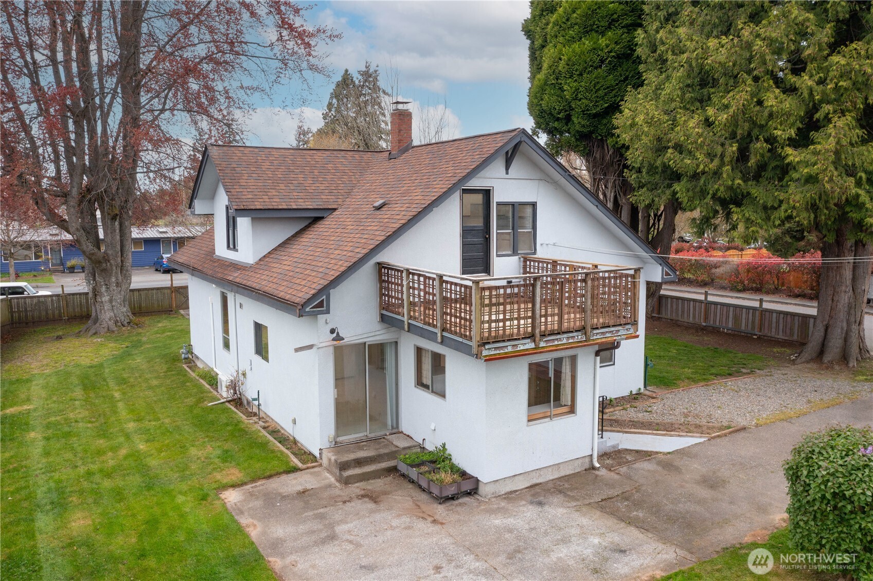 1218 Mitchell Ave