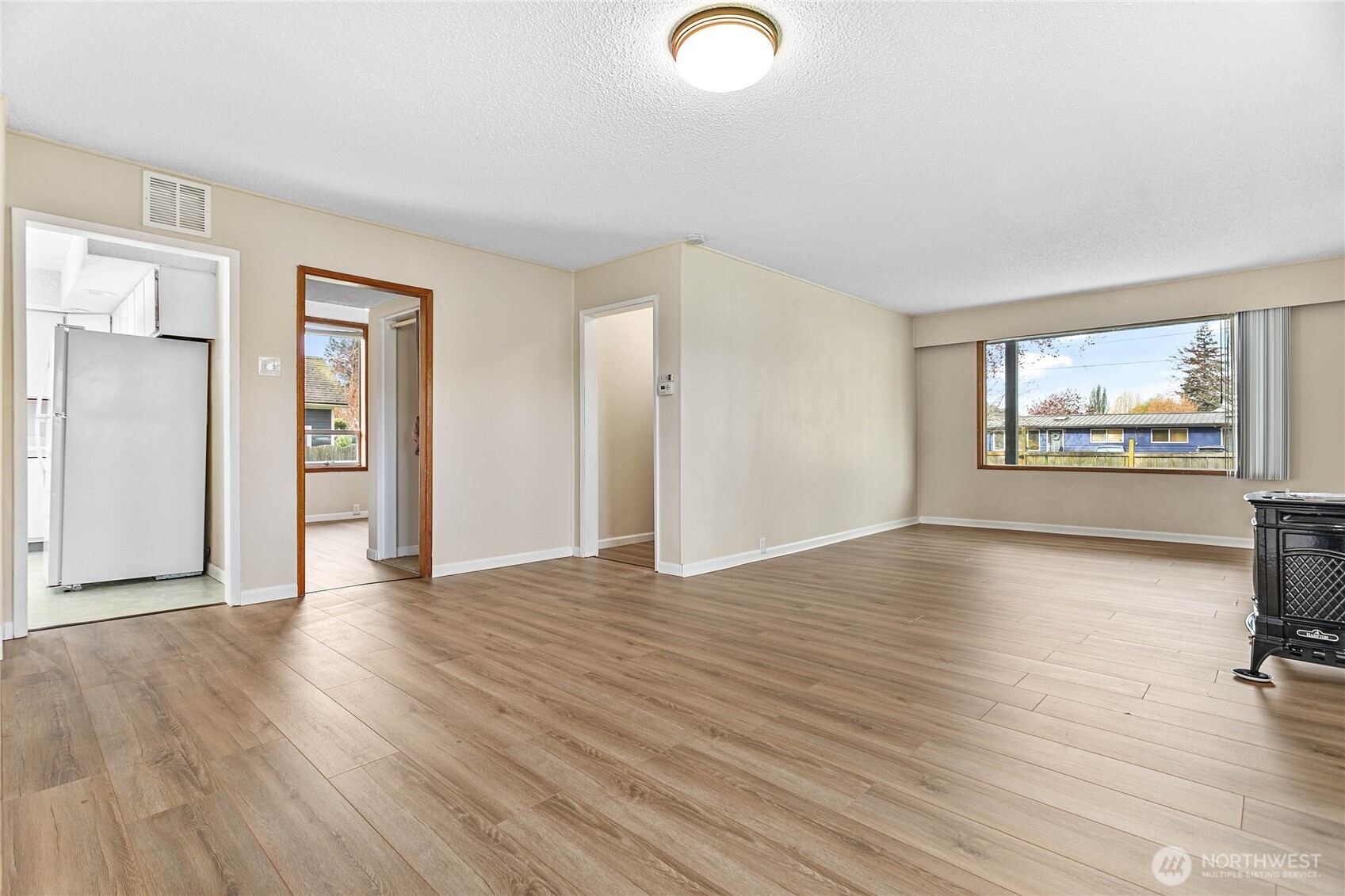 1218 Mitchell Ave