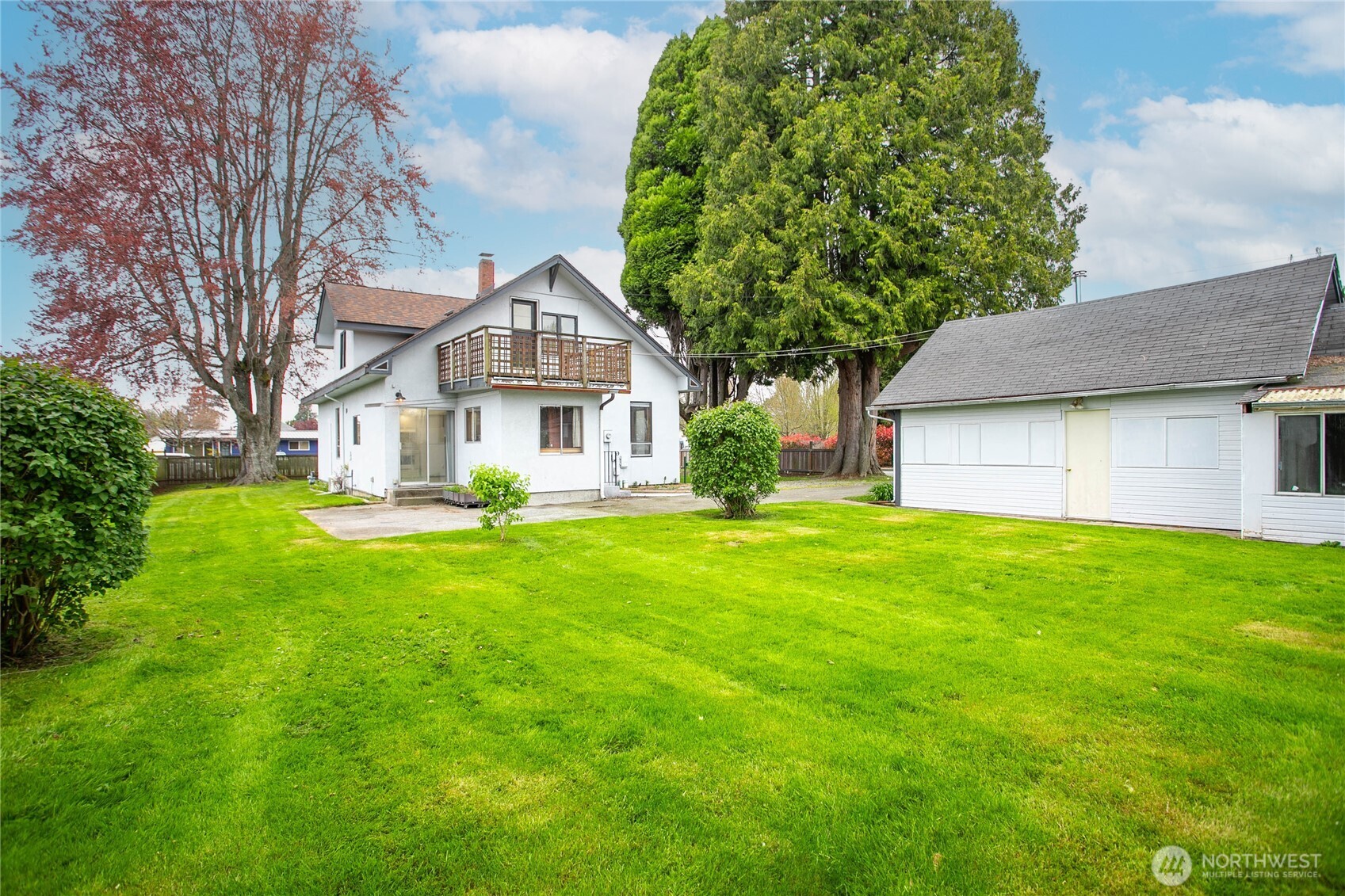 1218 Mitchell Ave