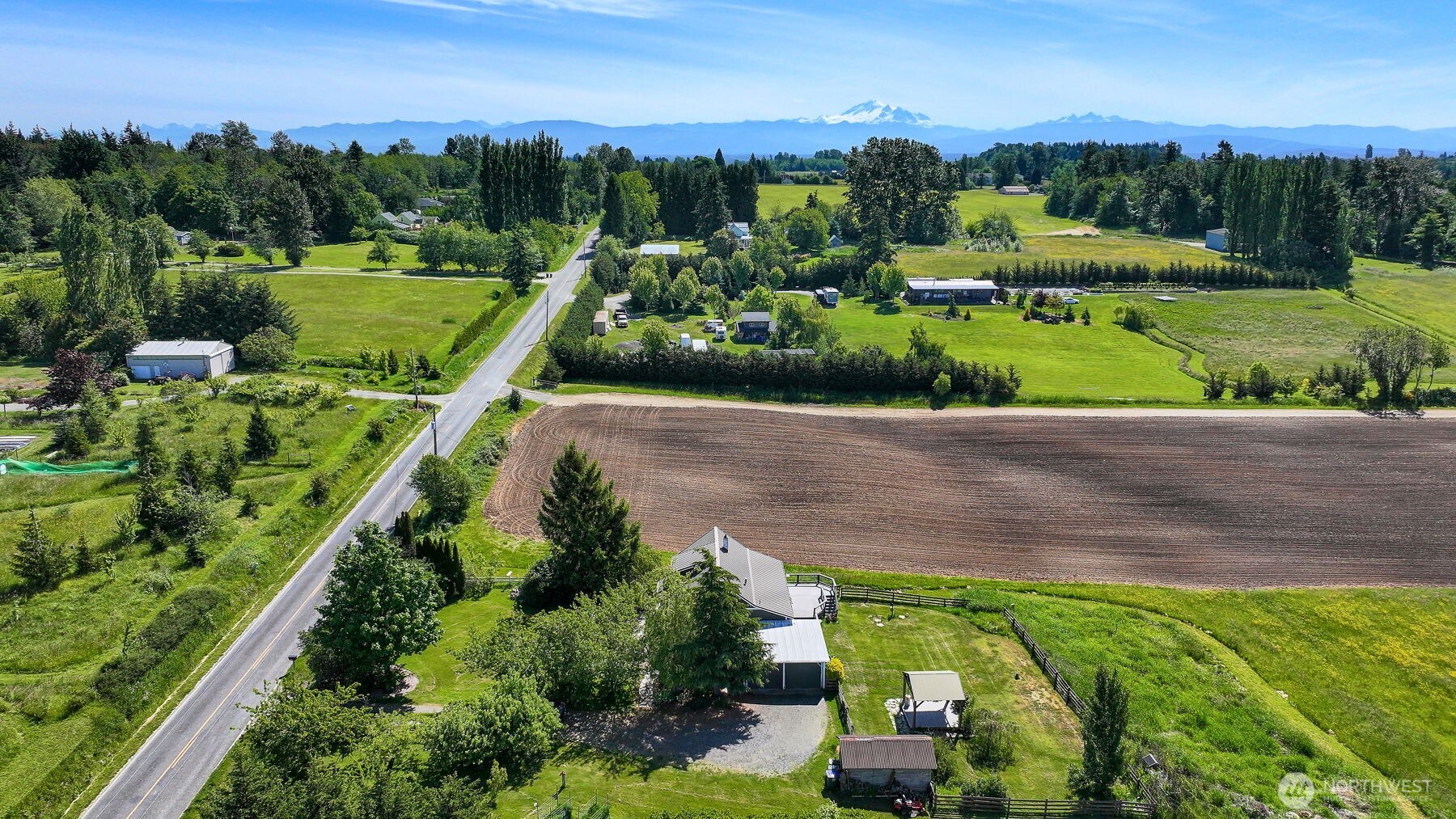 3073 Aldergrove Rd