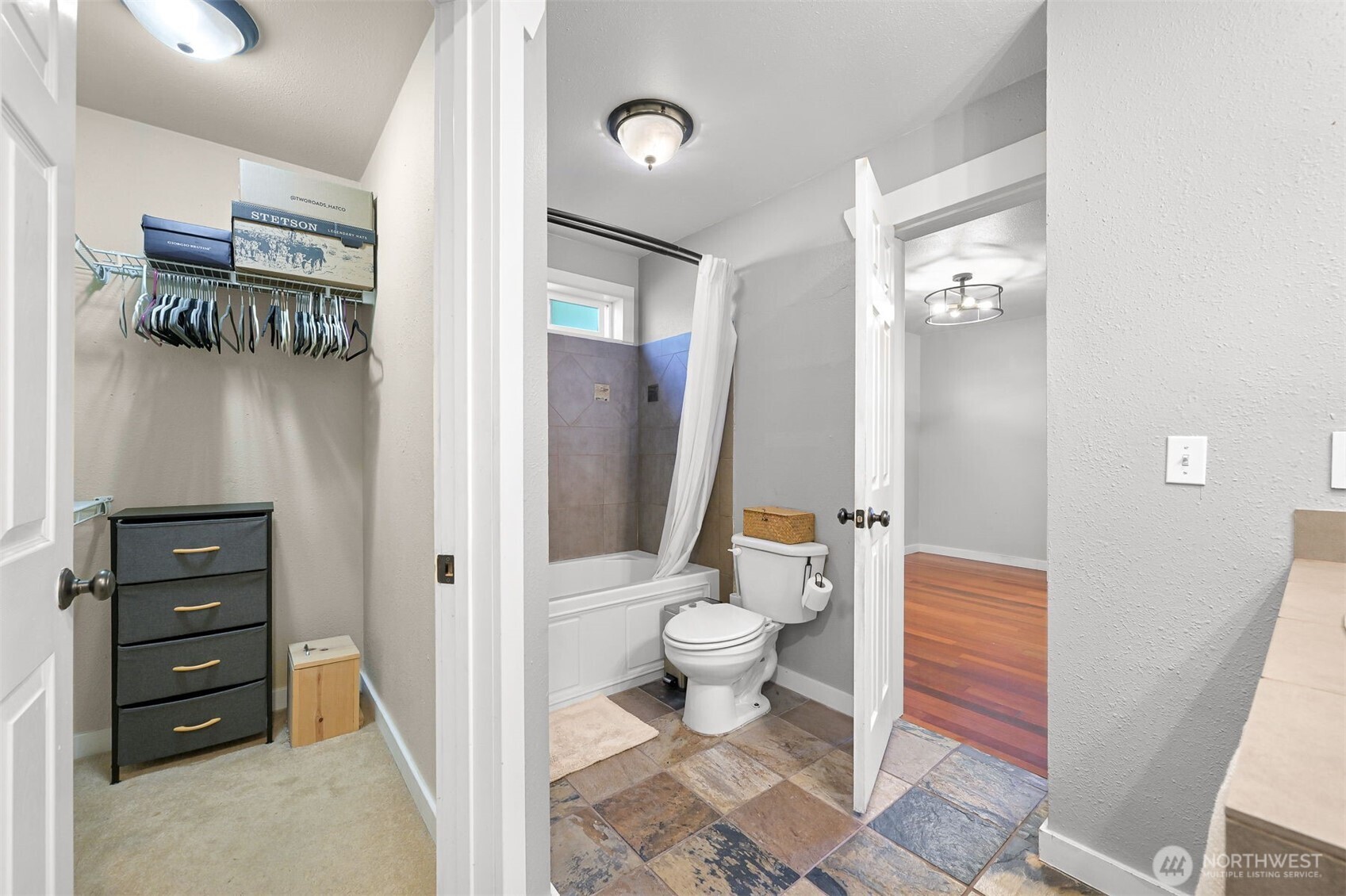 3073 Aldergrove Rd