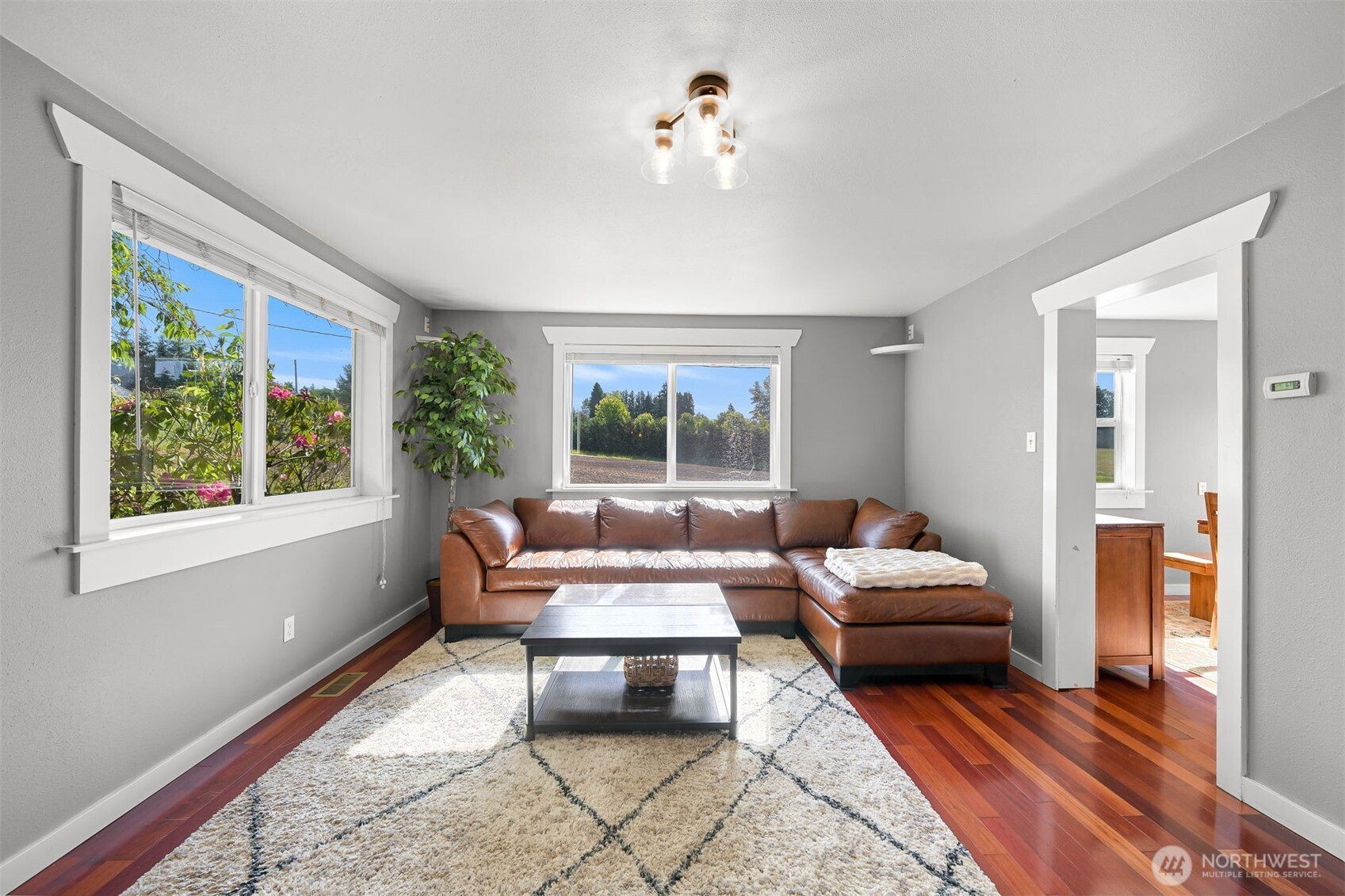 3073 Aldergrove Rd