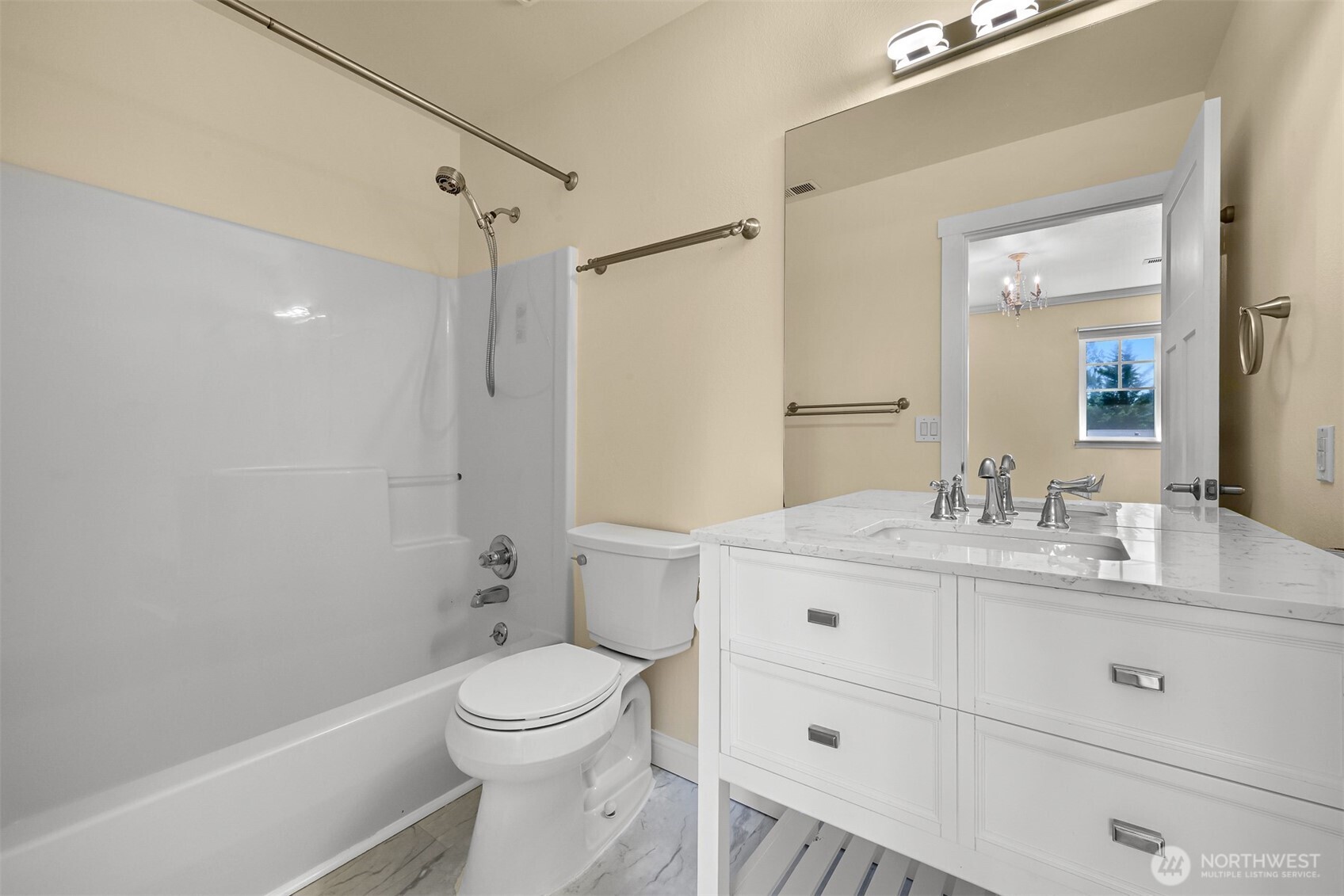 1811 Williamsburg Court
