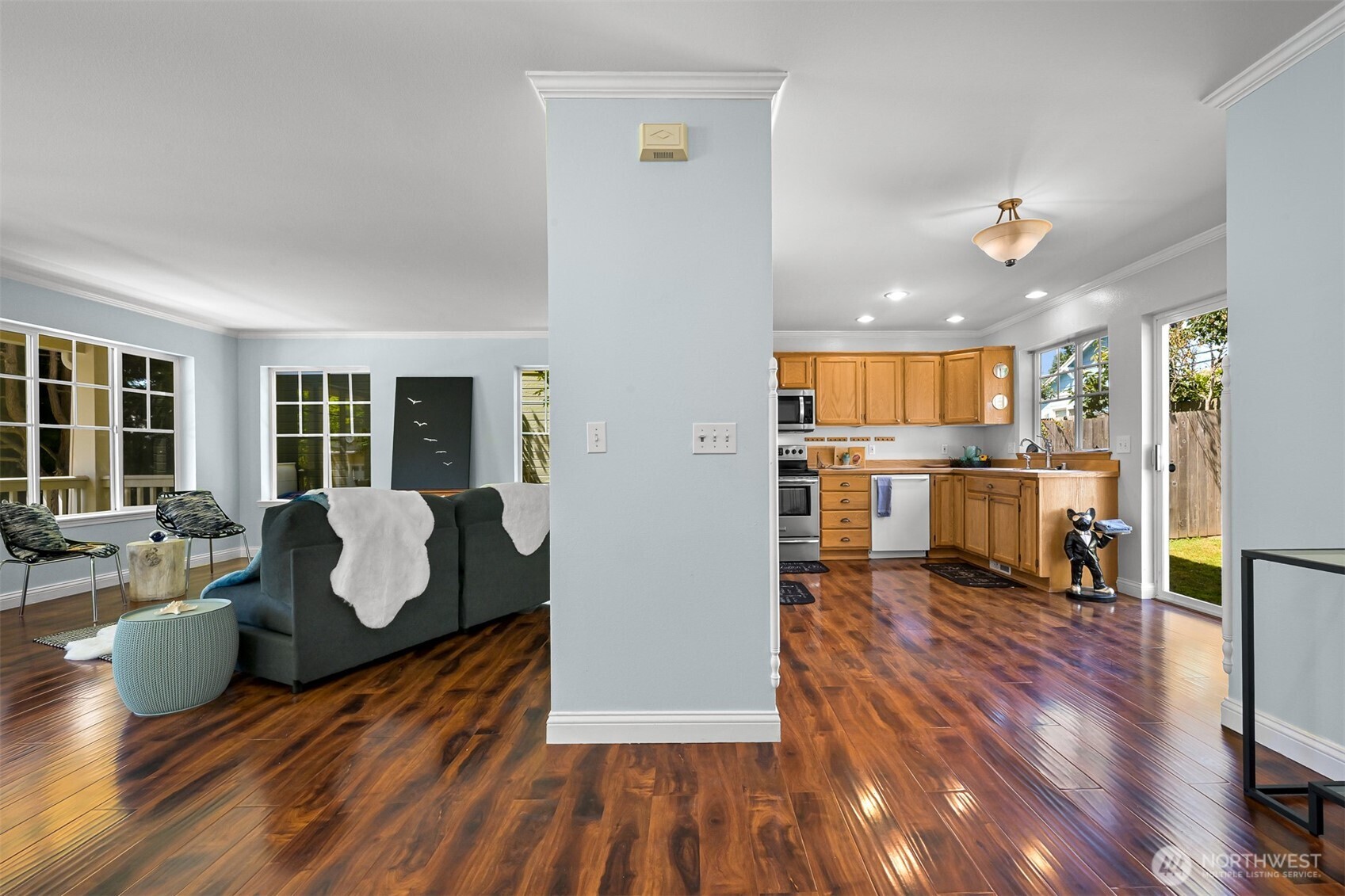 1811 Williamsburg Court