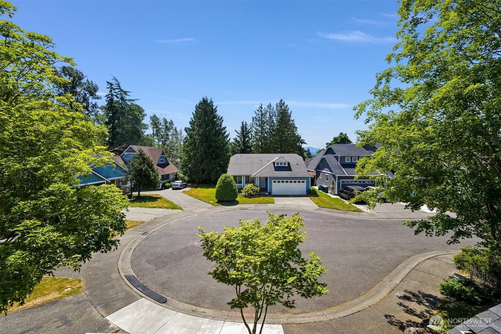 1811 Williamsburg Court