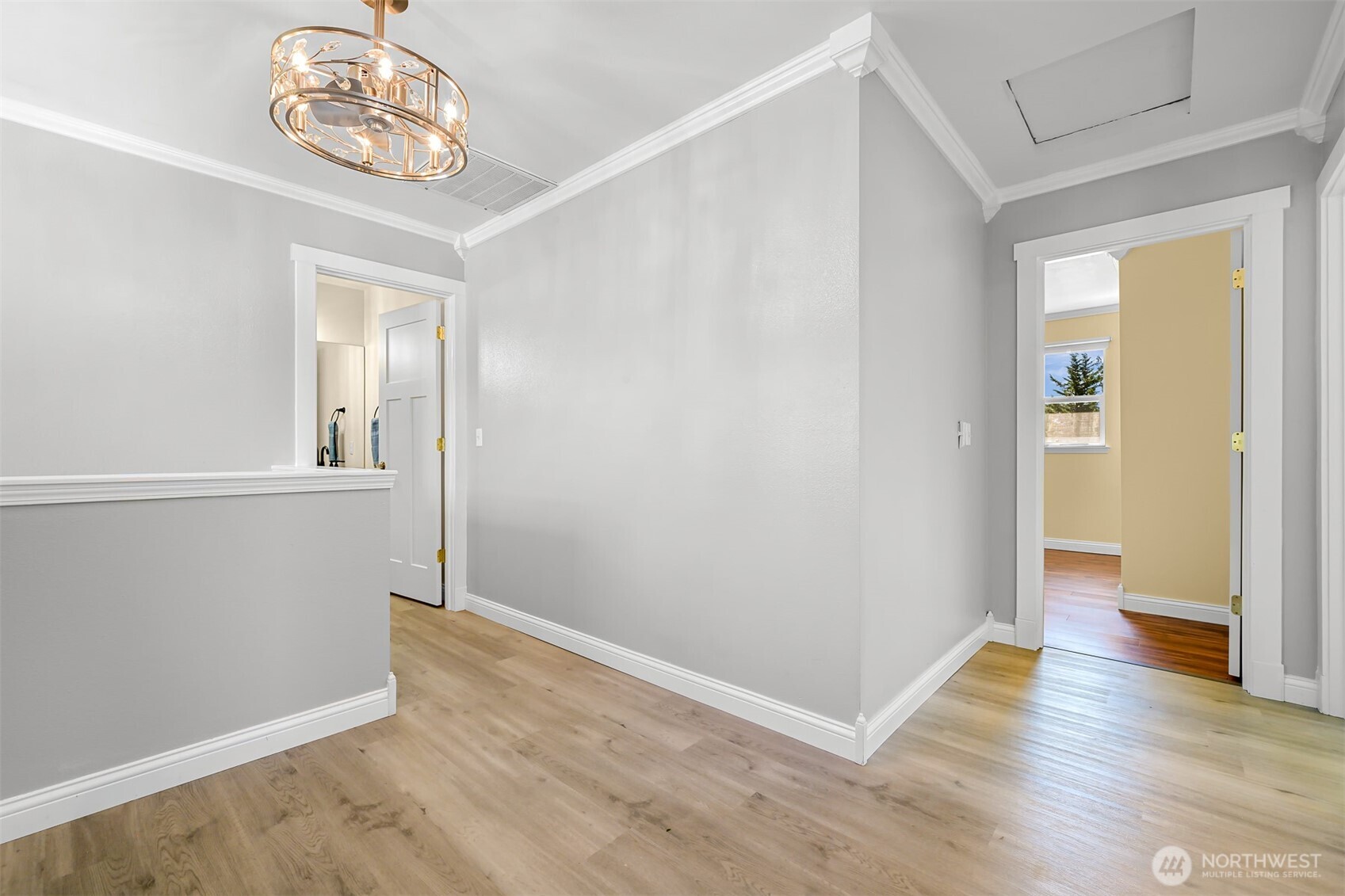 1811 Williamsburg Court