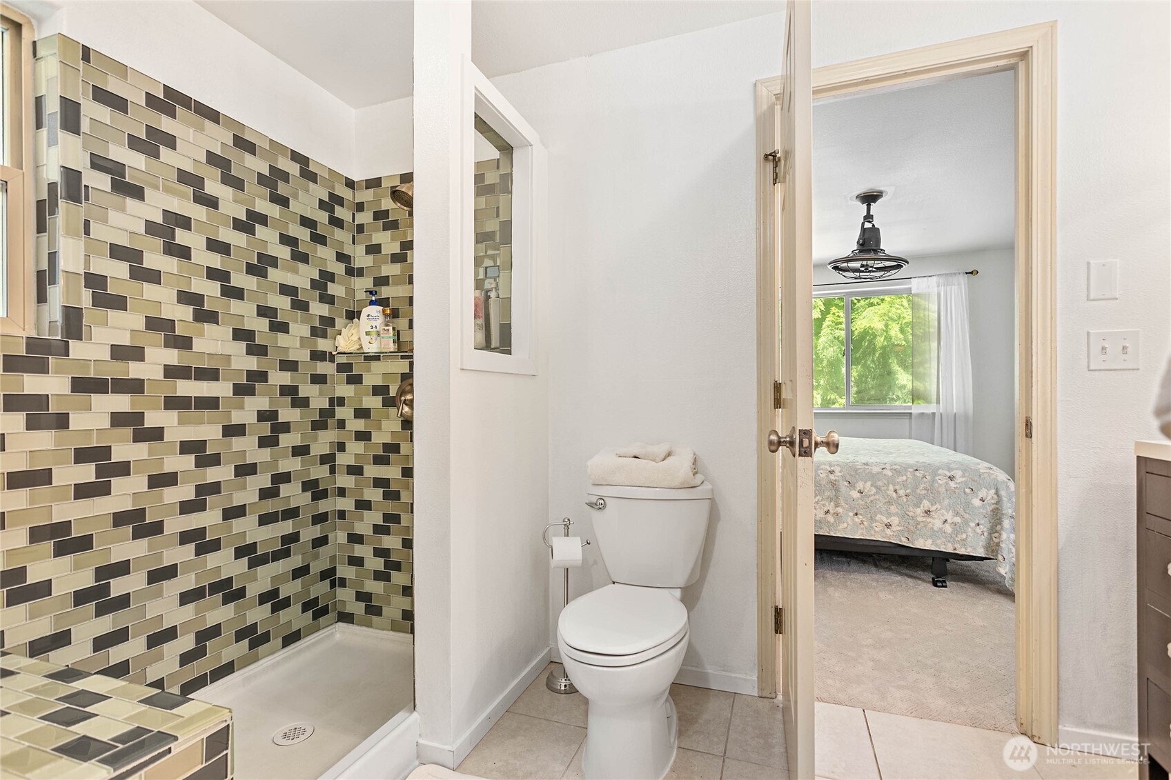 11 Whistling Swan Place