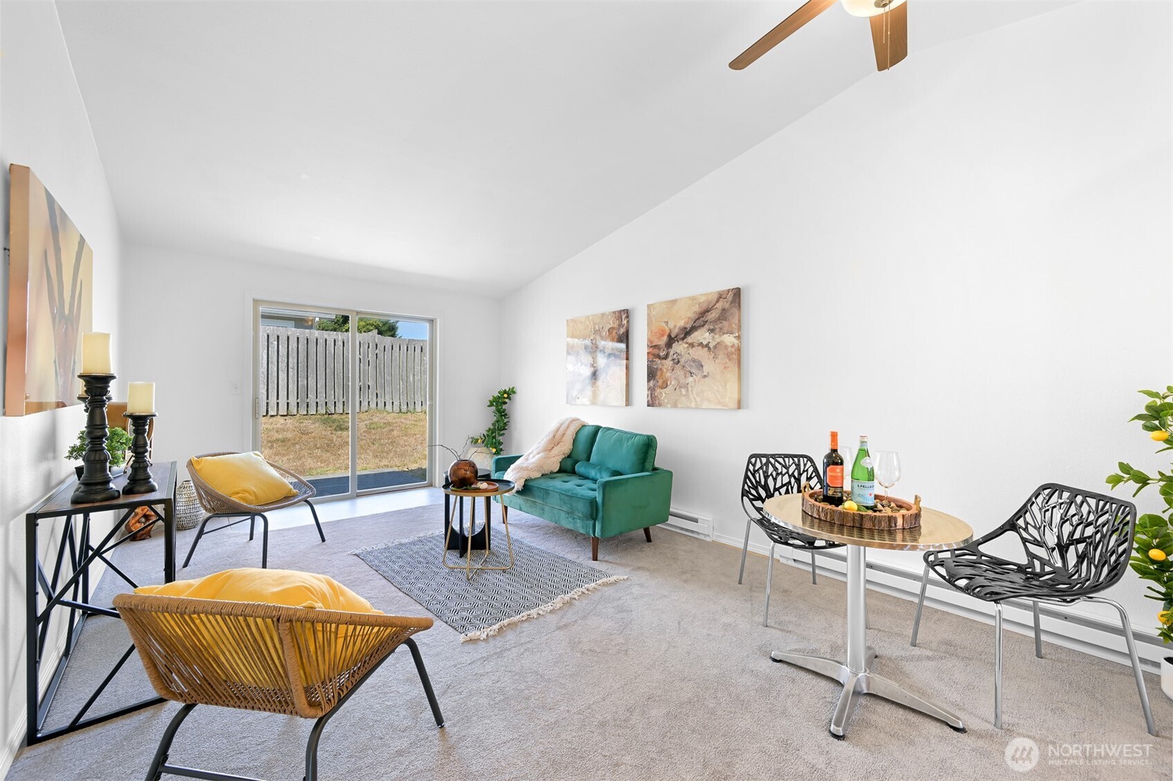3261 Hollywood Avenue