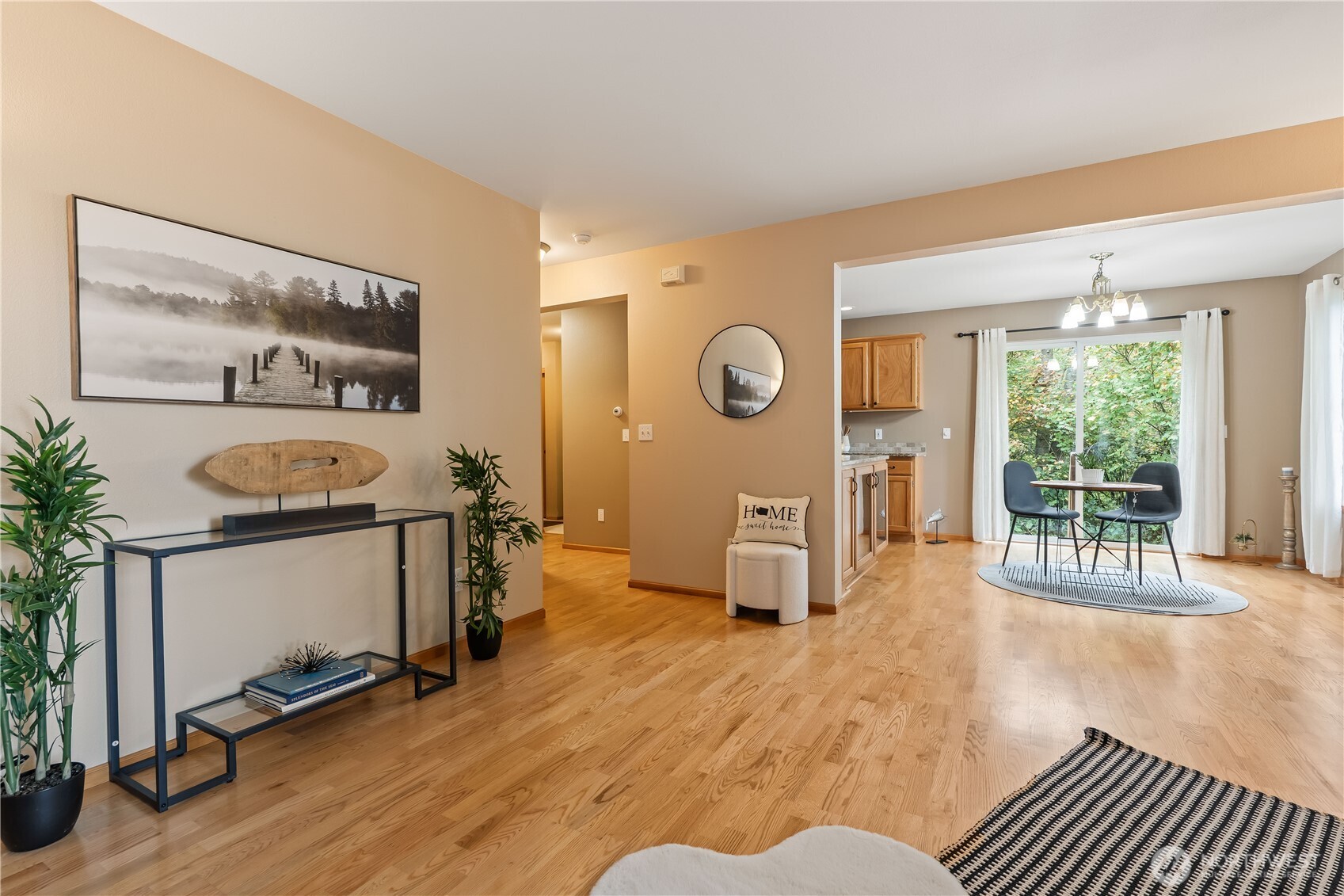 1814 Williamsburg Court