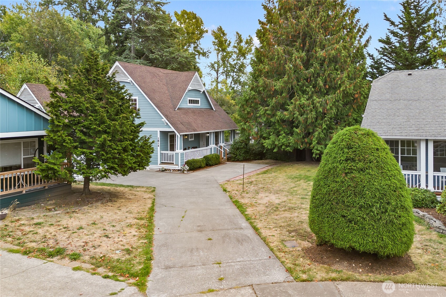 1814 Williamsburg Court