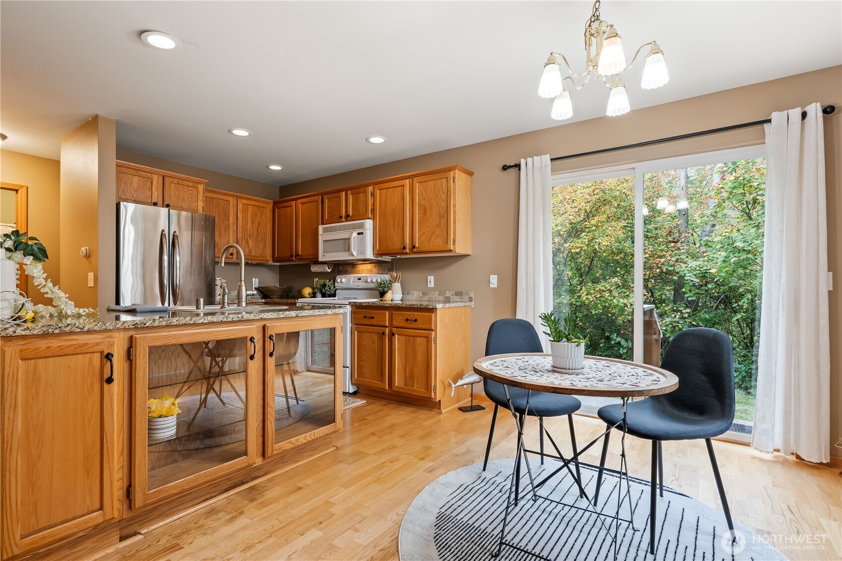 1814 Williamsburg Court