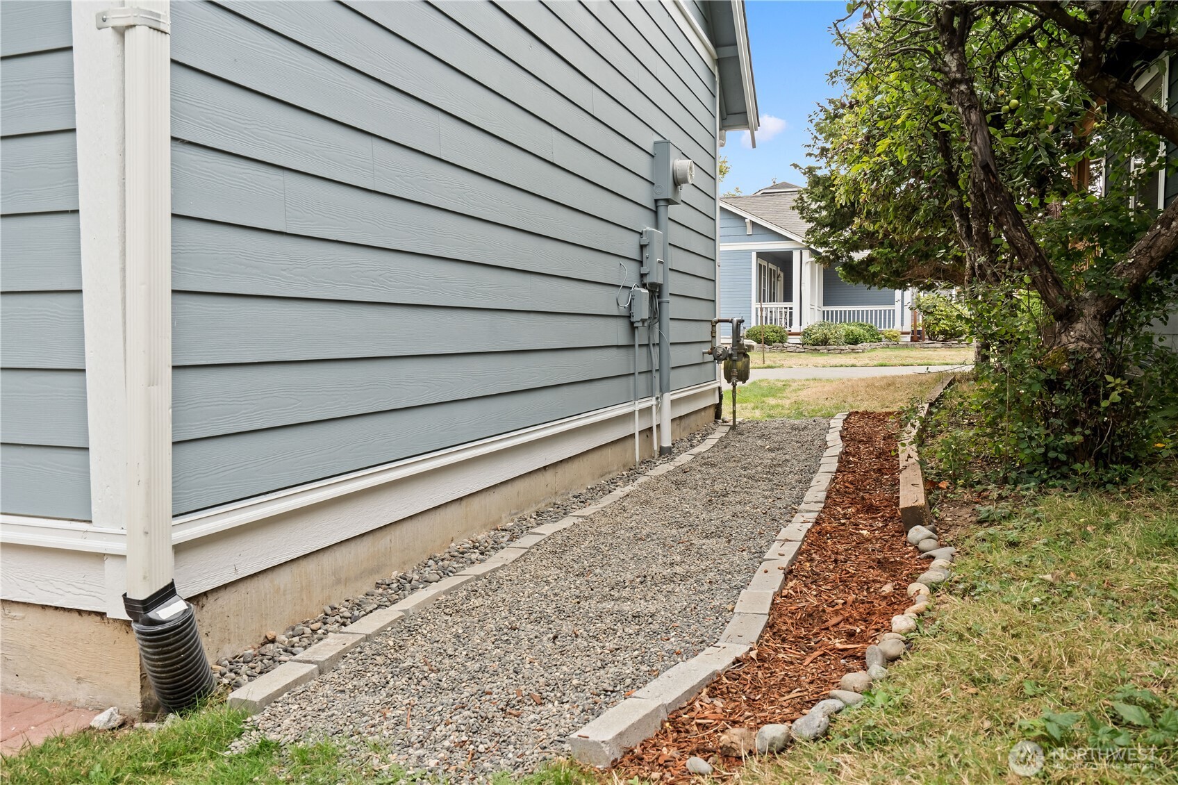 1814 Williamsburg Court
